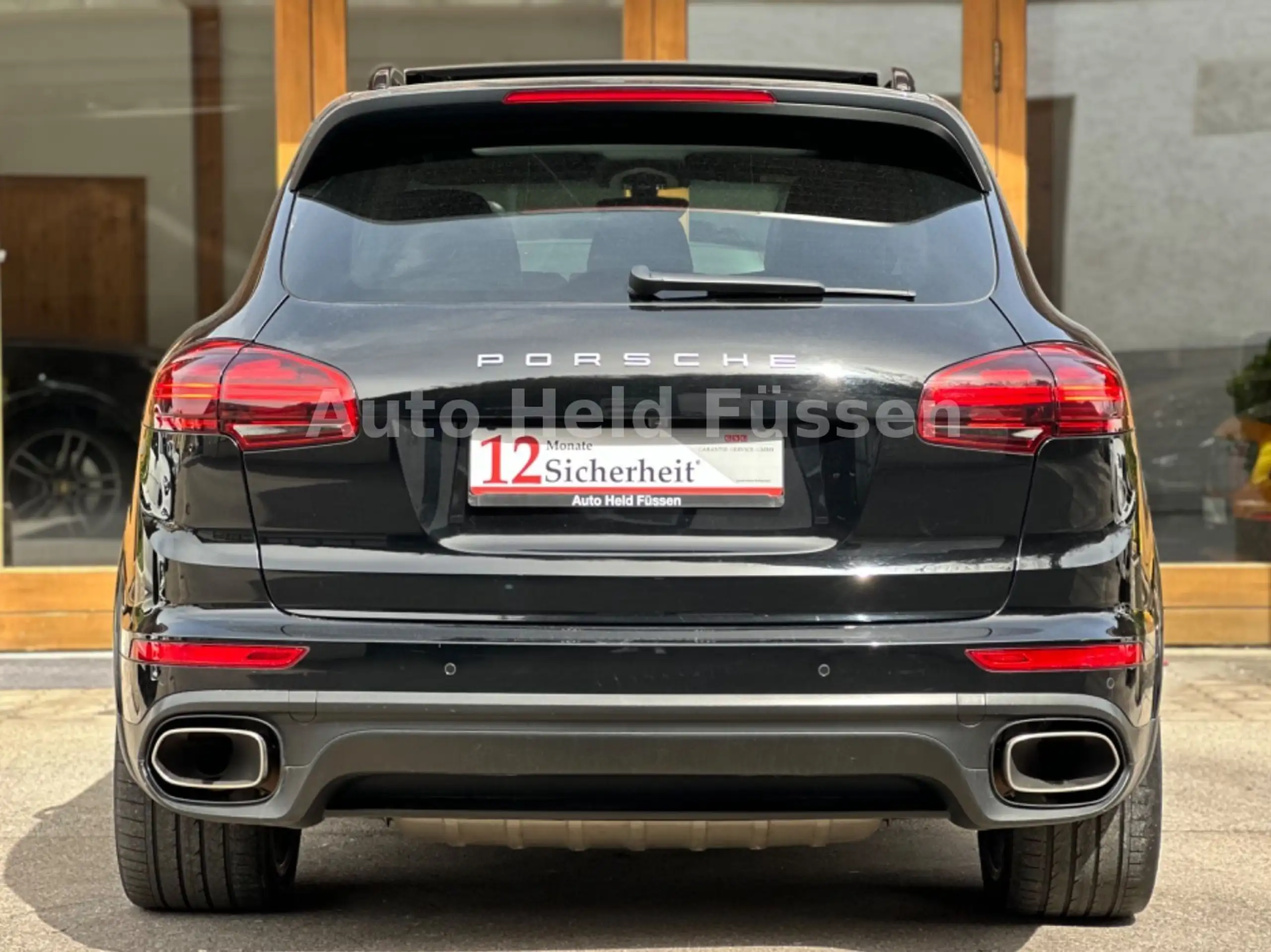 Porsche - Cayenne