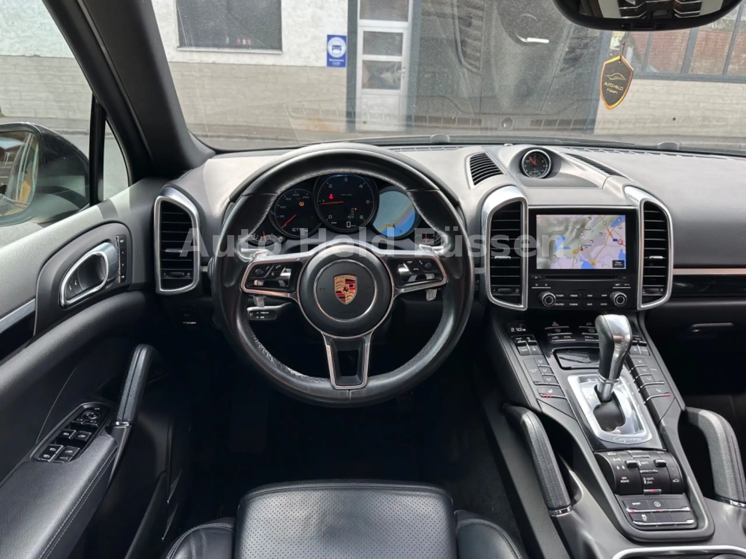 Porsche - Cayenne