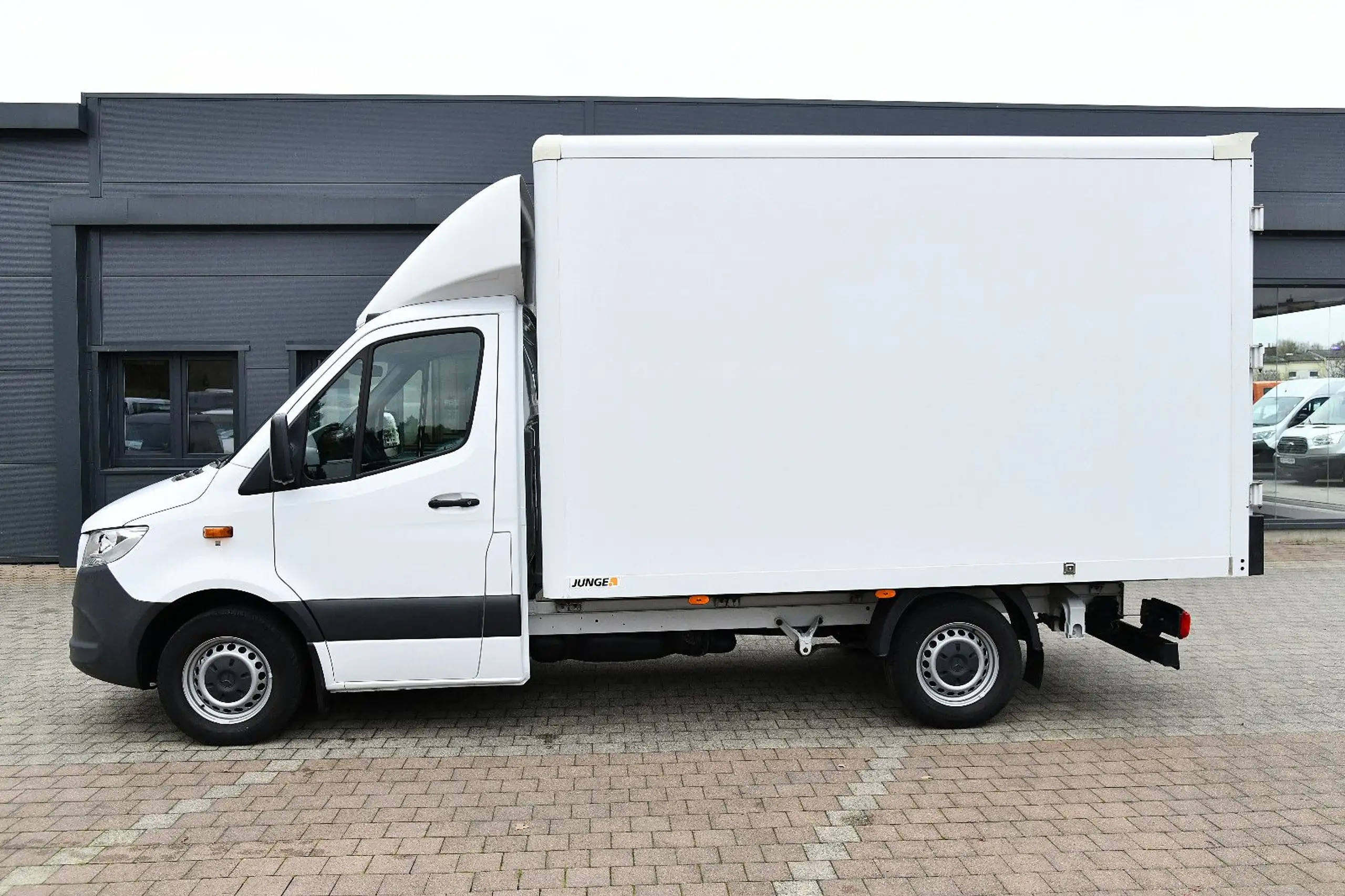 Mercedes-Benz - Sprinter