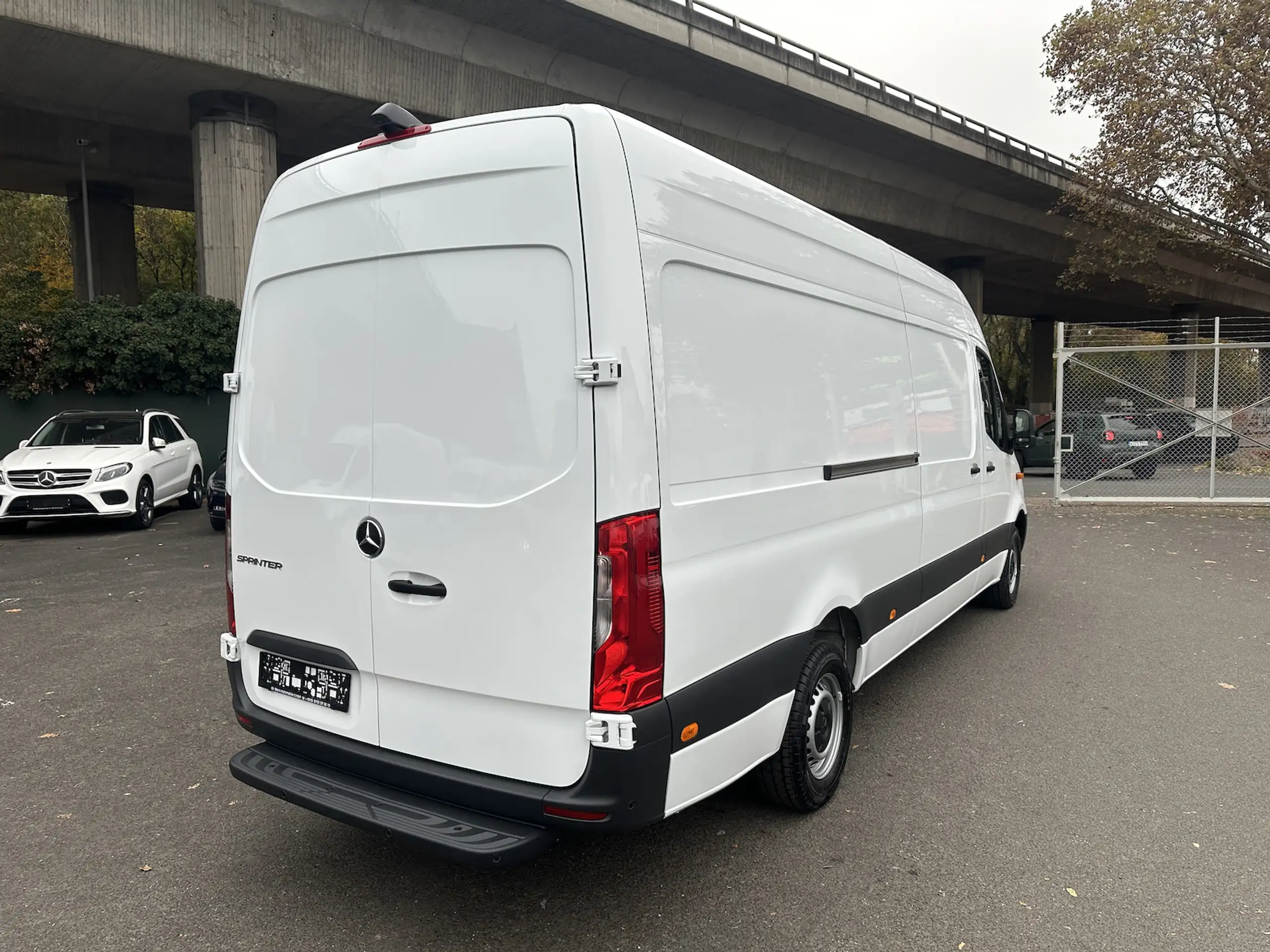 Mercedes-Benz - Sprinter