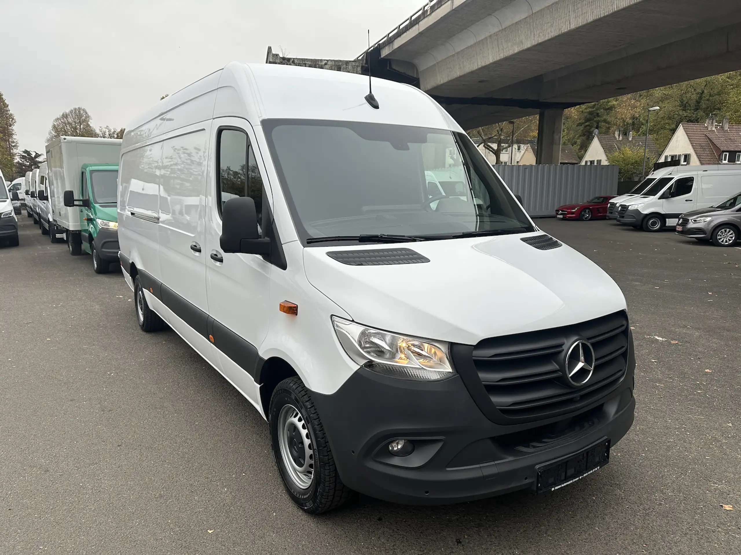 Mercedes-Benz - Sprinter