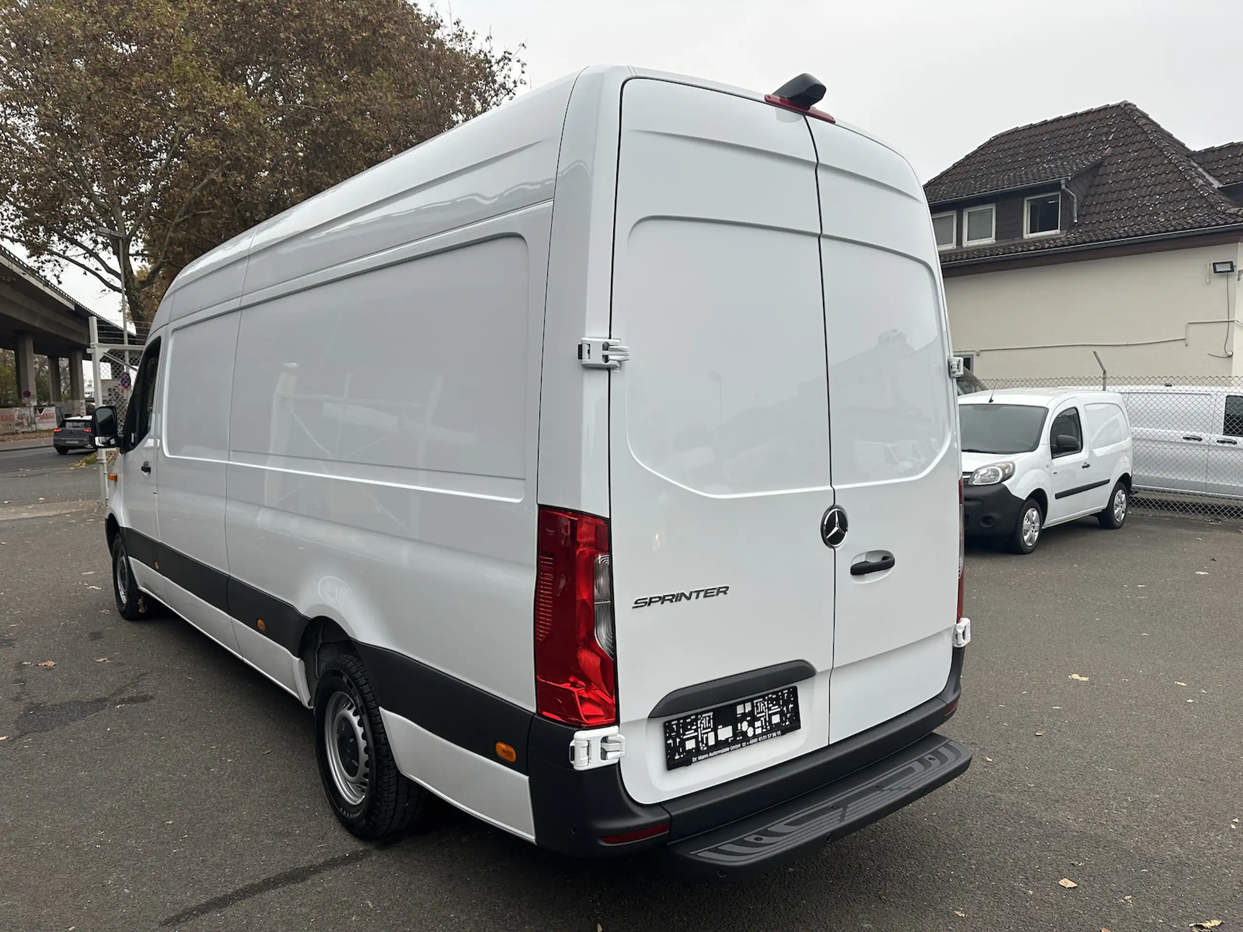 Mercedes-Benz - Sprinter