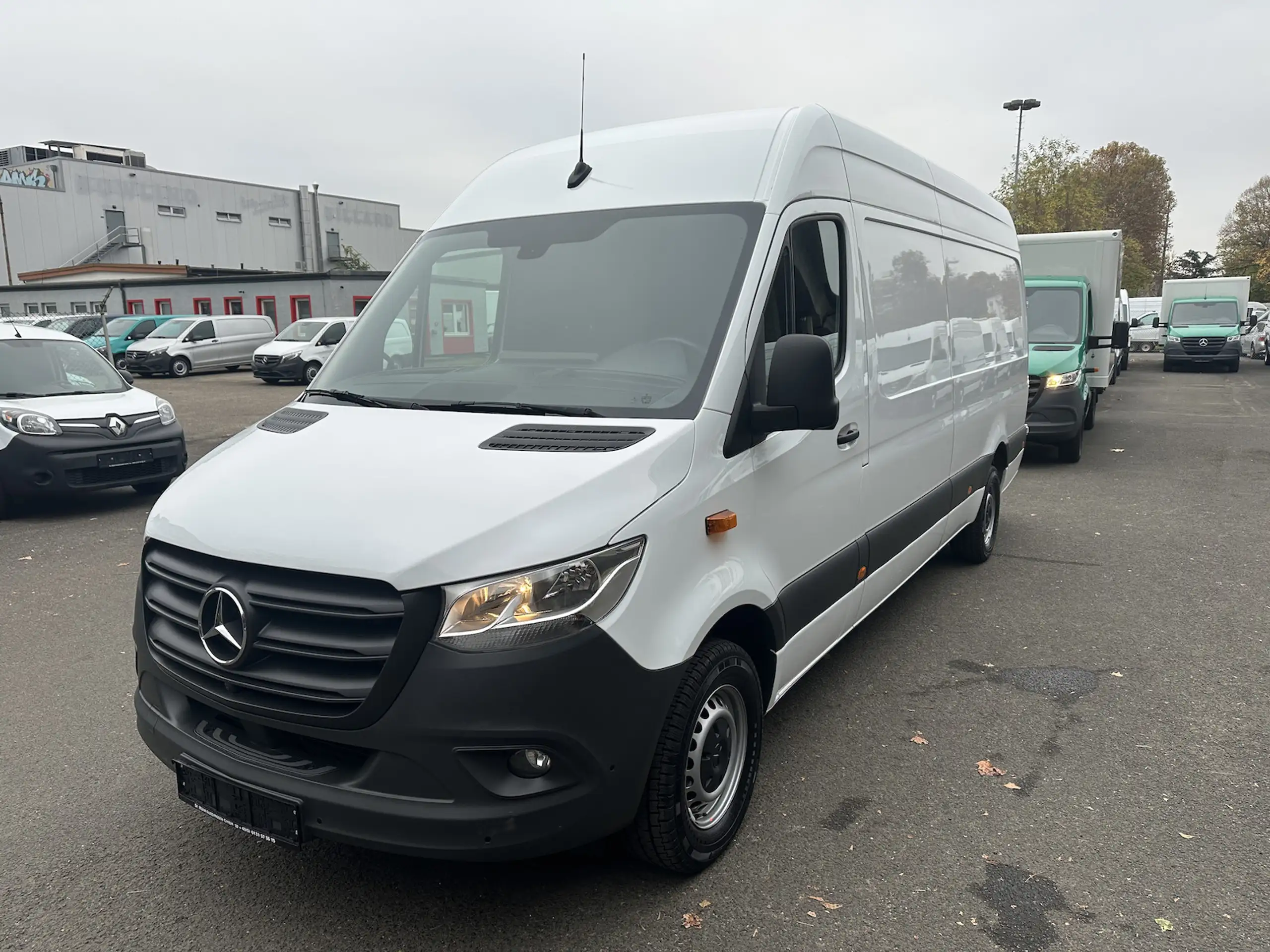 Mercedes-Benz - Sprinter