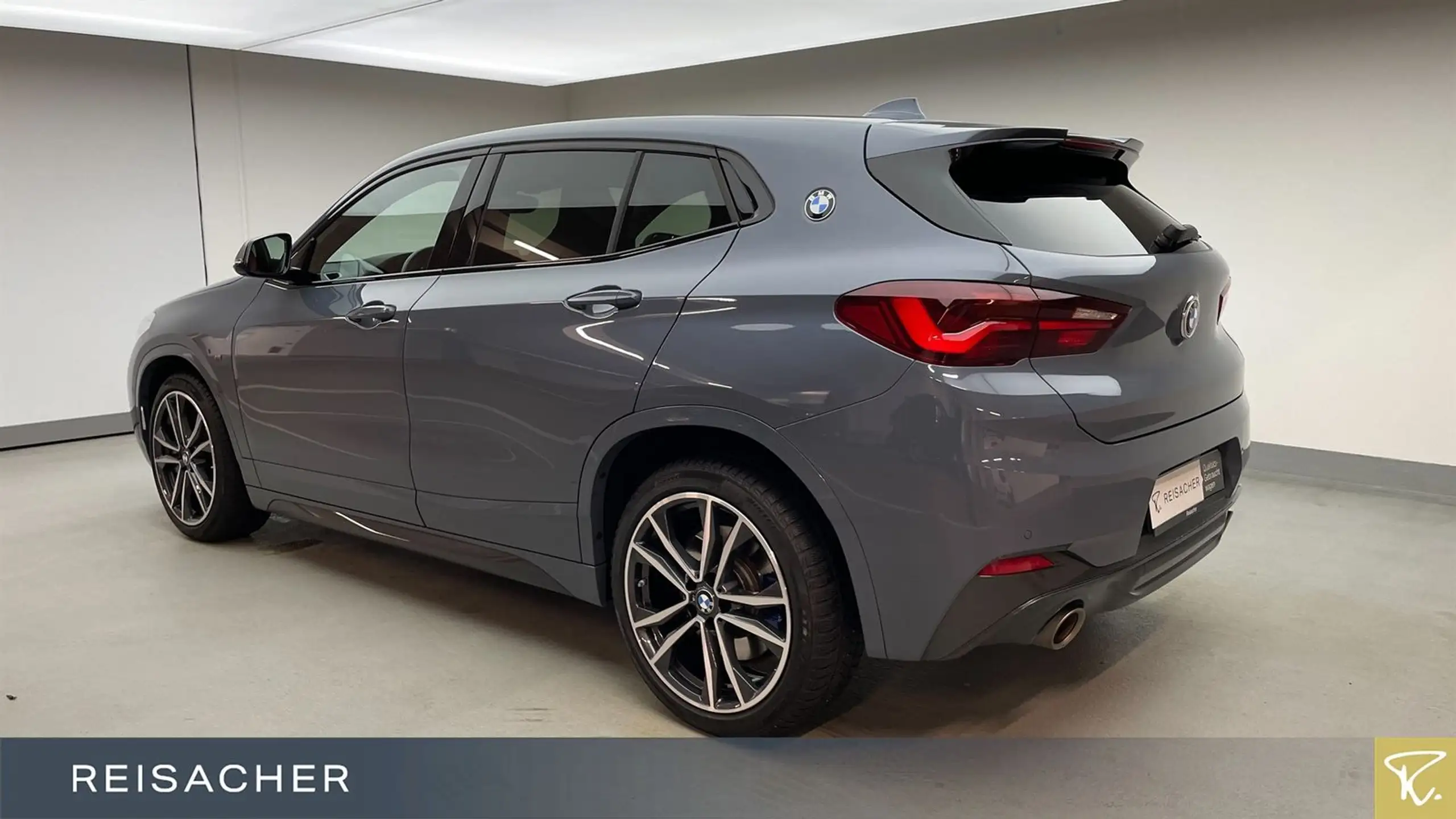 BMW - X2