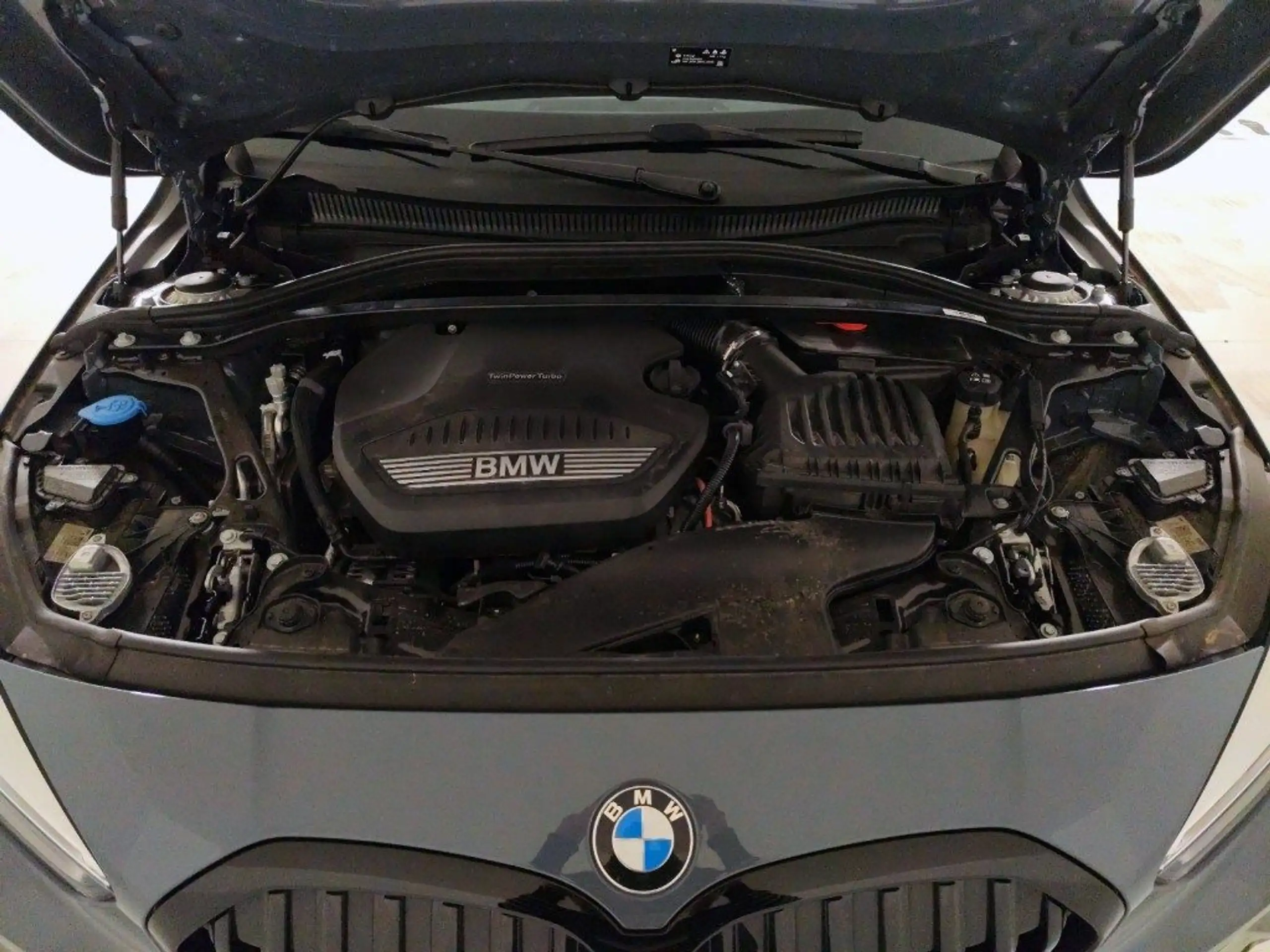 BMW - 118