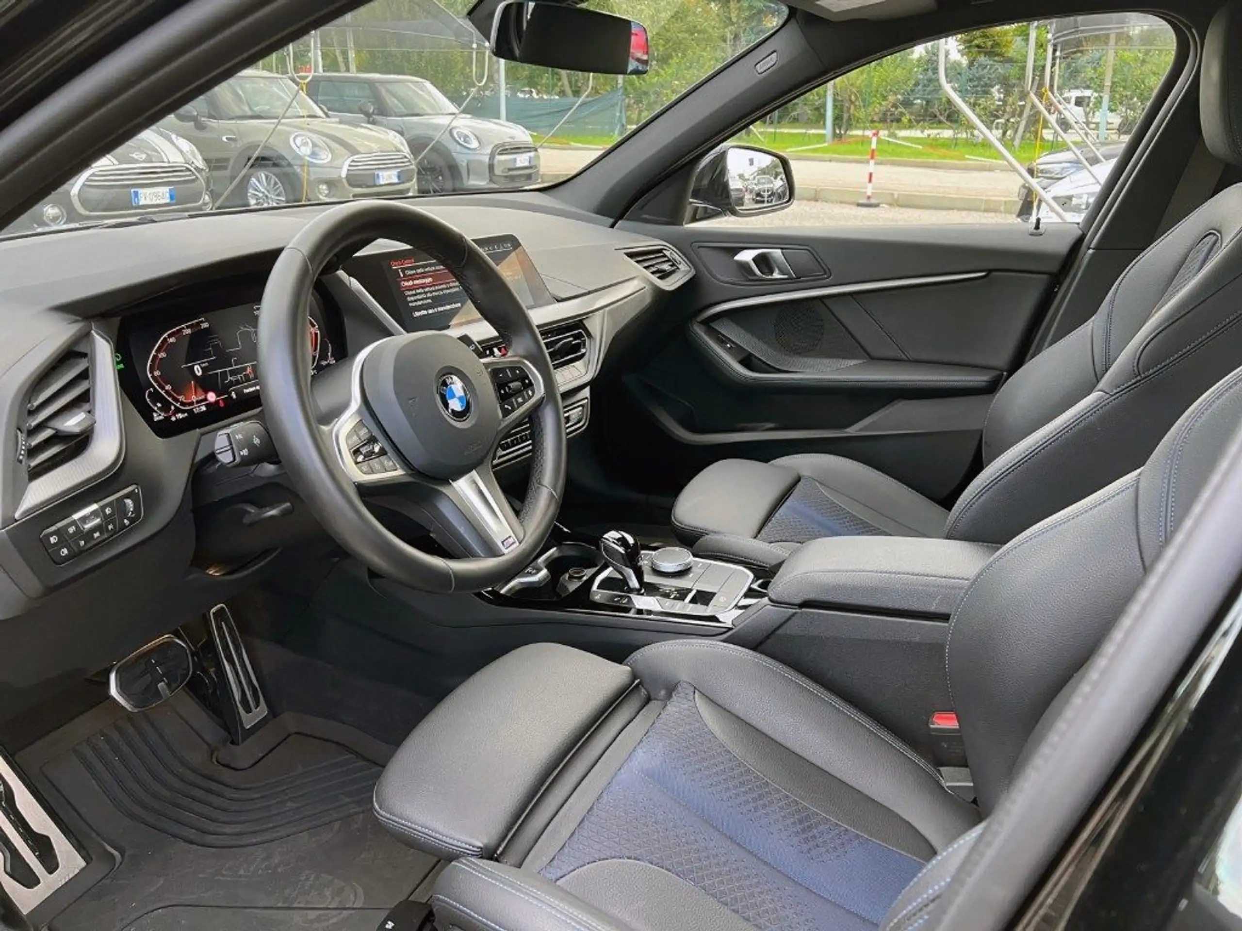 BMW - 118