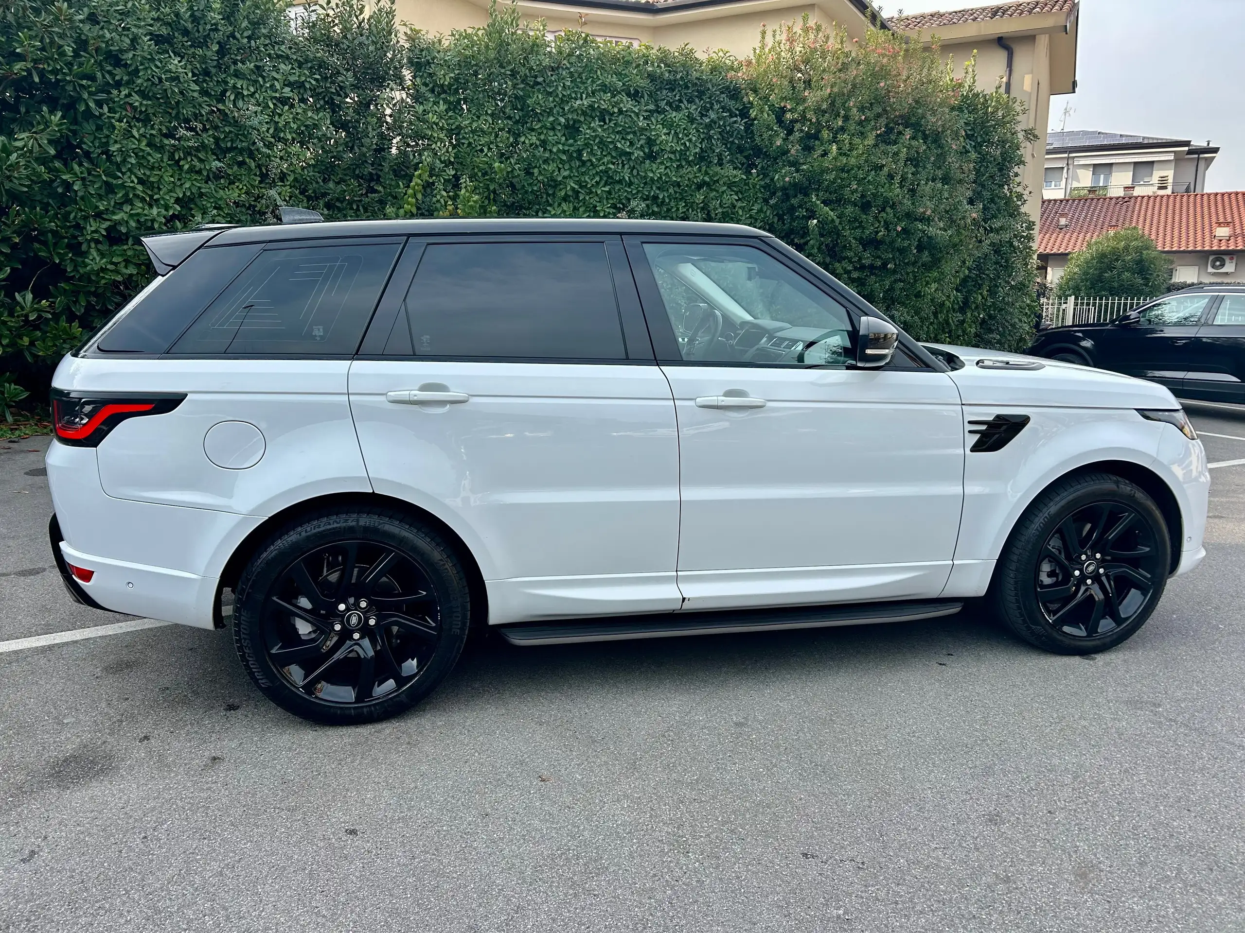 Land Rover - Range Rover Sport