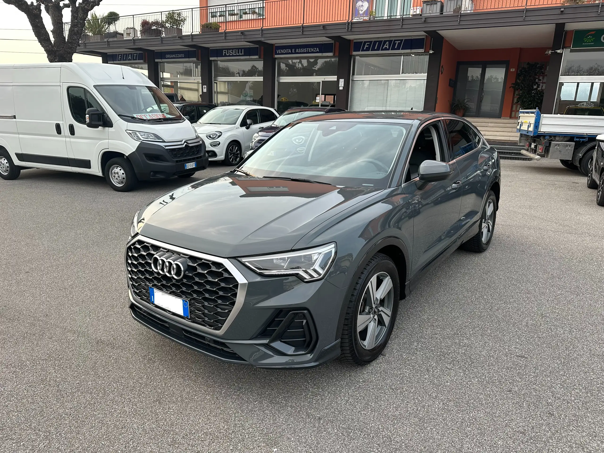 Audi - Q3