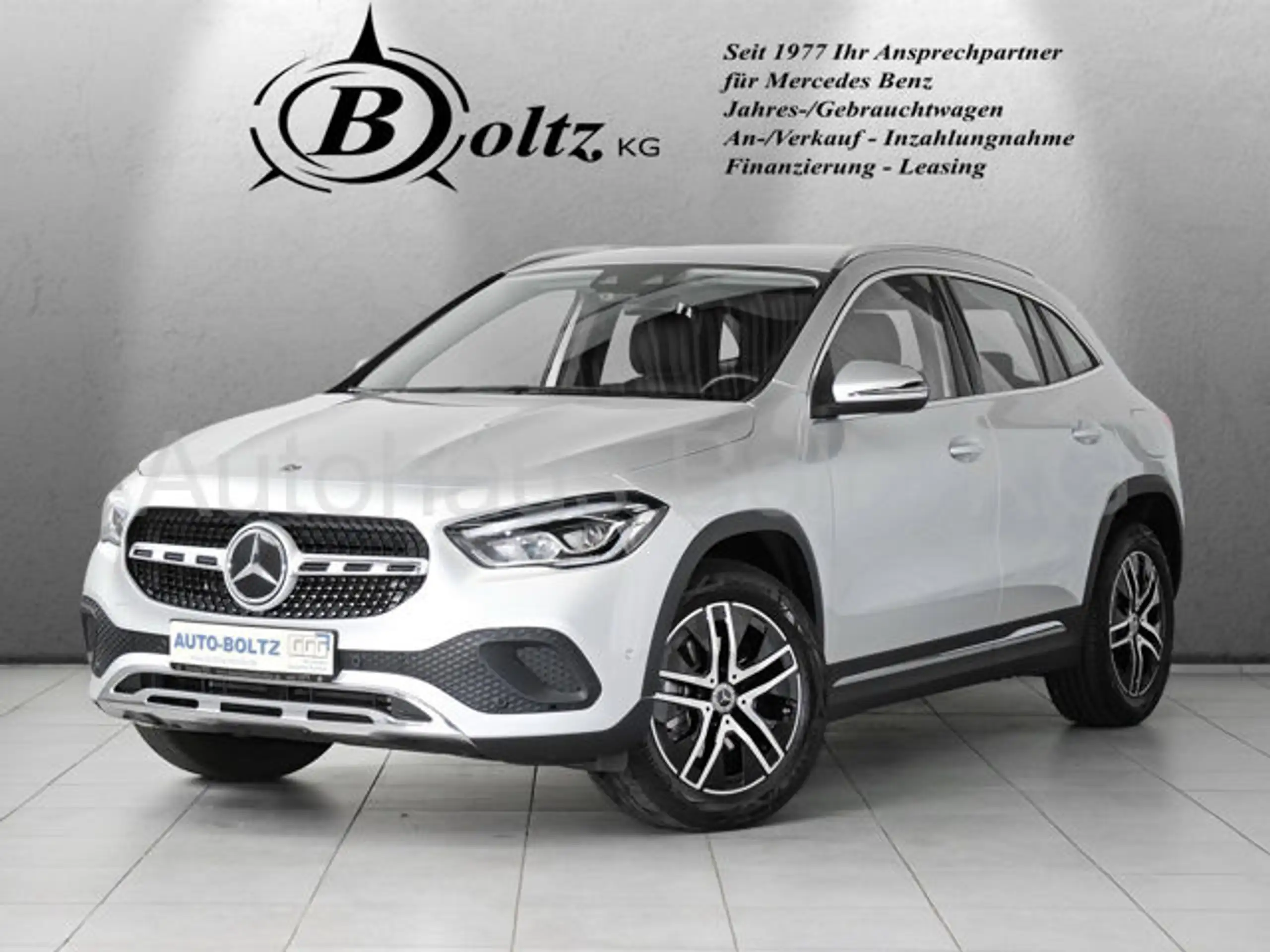 Mercedes-Benz - GLA 200