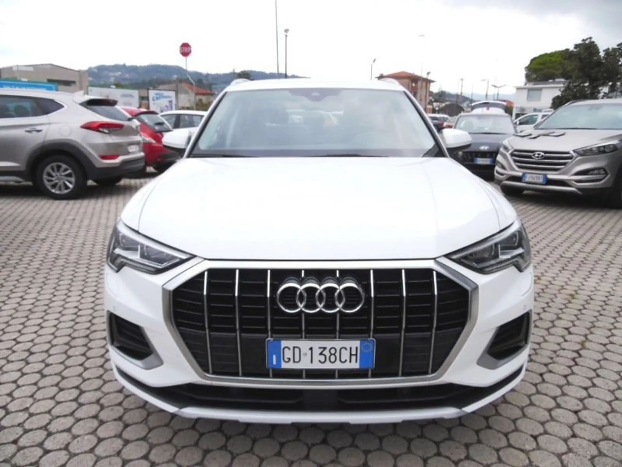 Audi - Q3