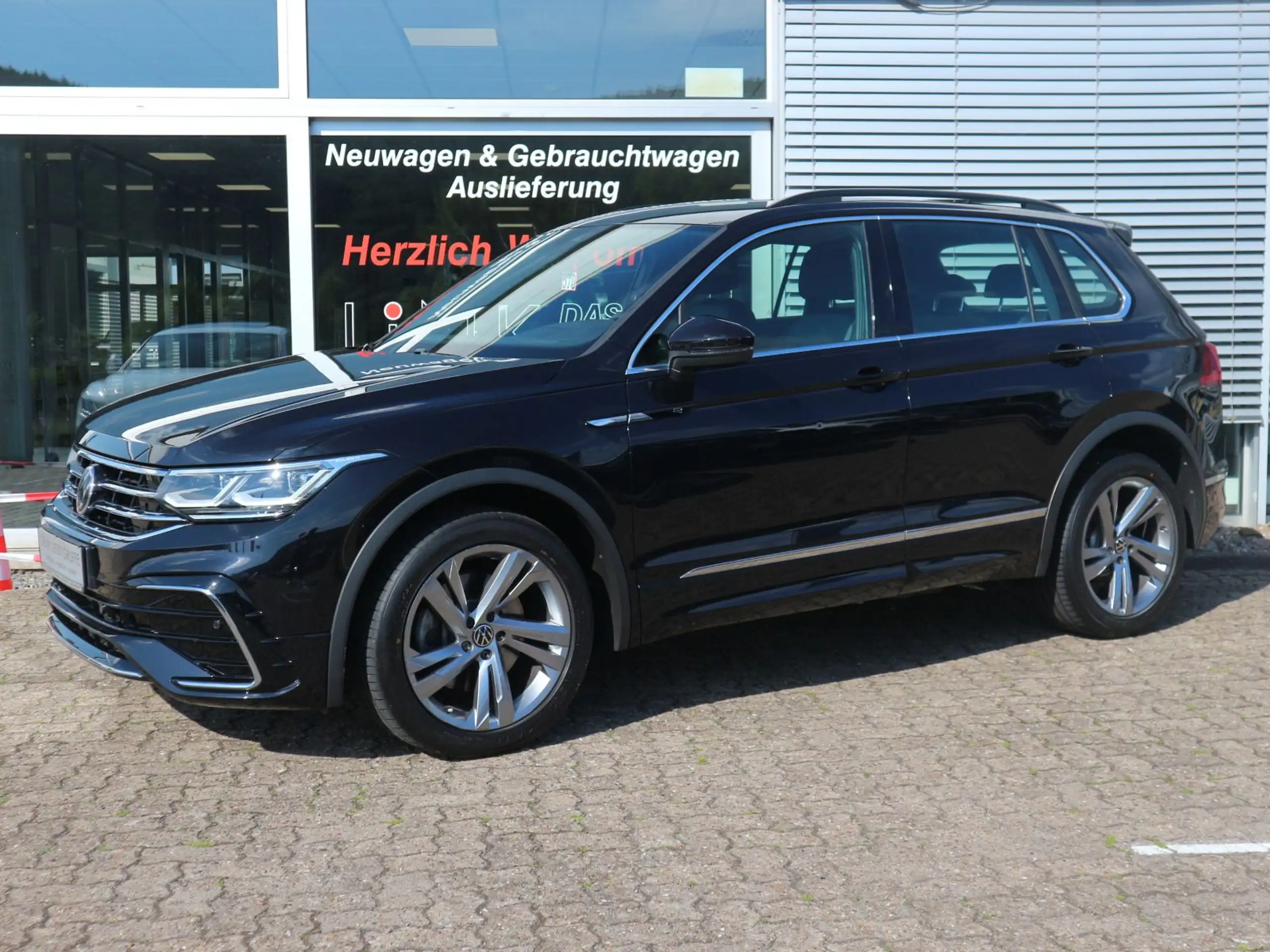 Volkswagen - Tiguan