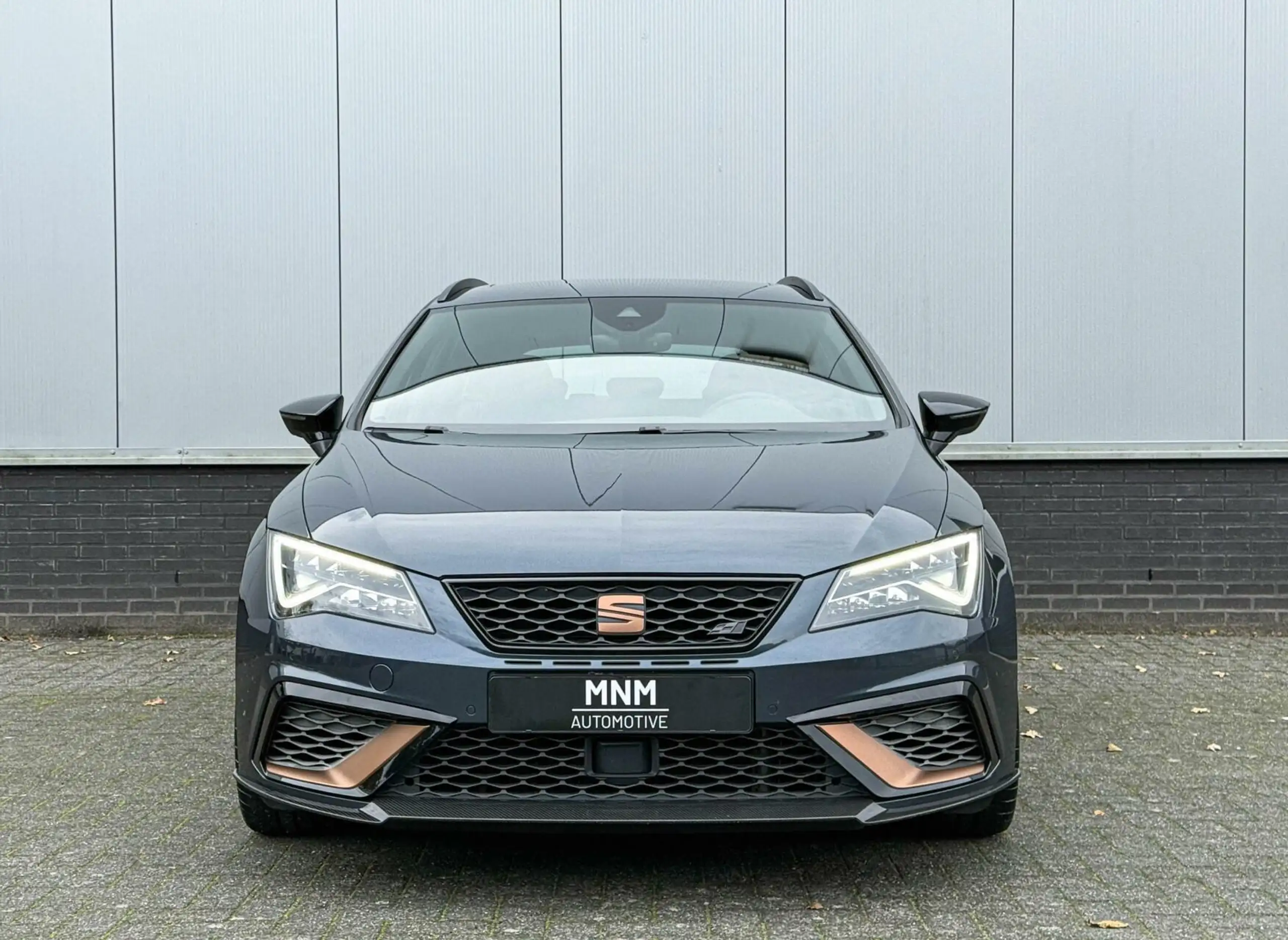 SEAT - Leon