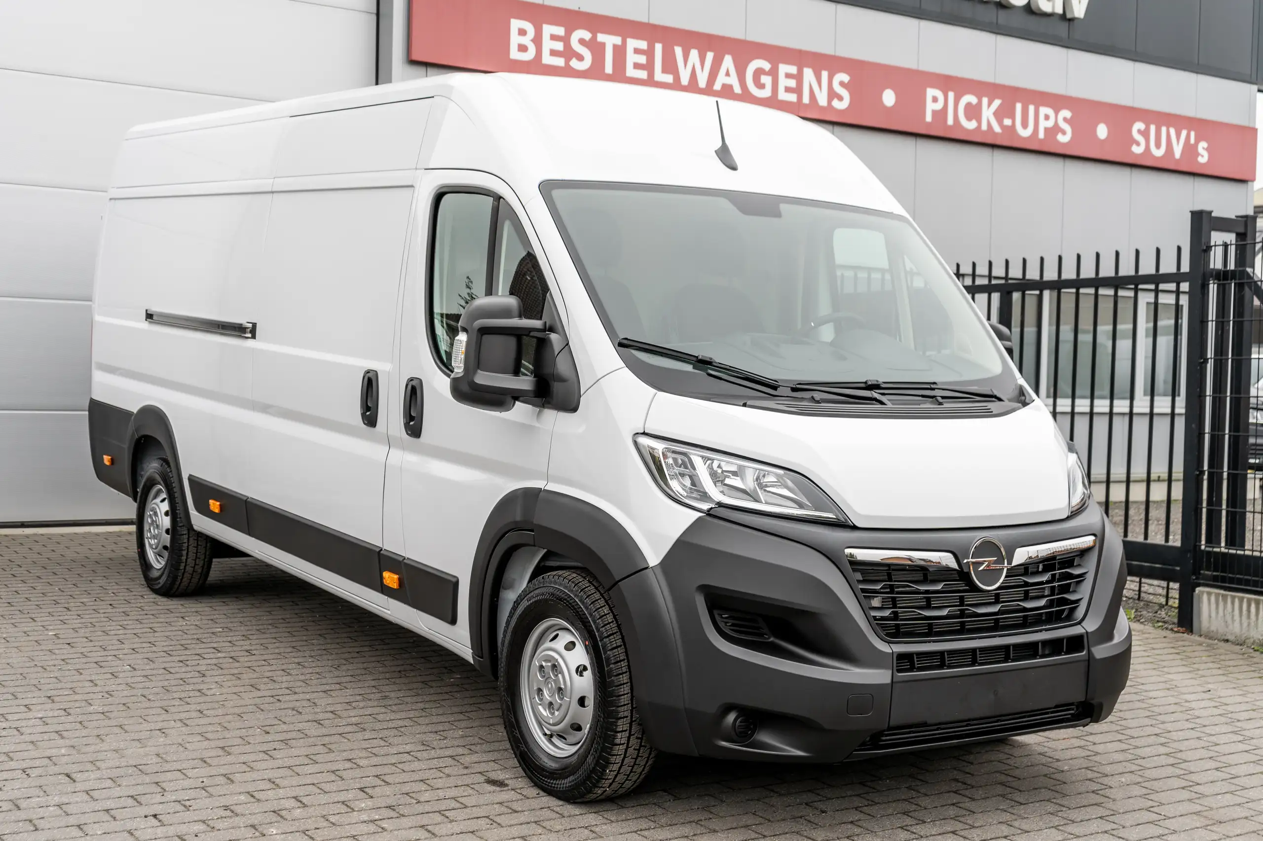 Opel Movano 2024