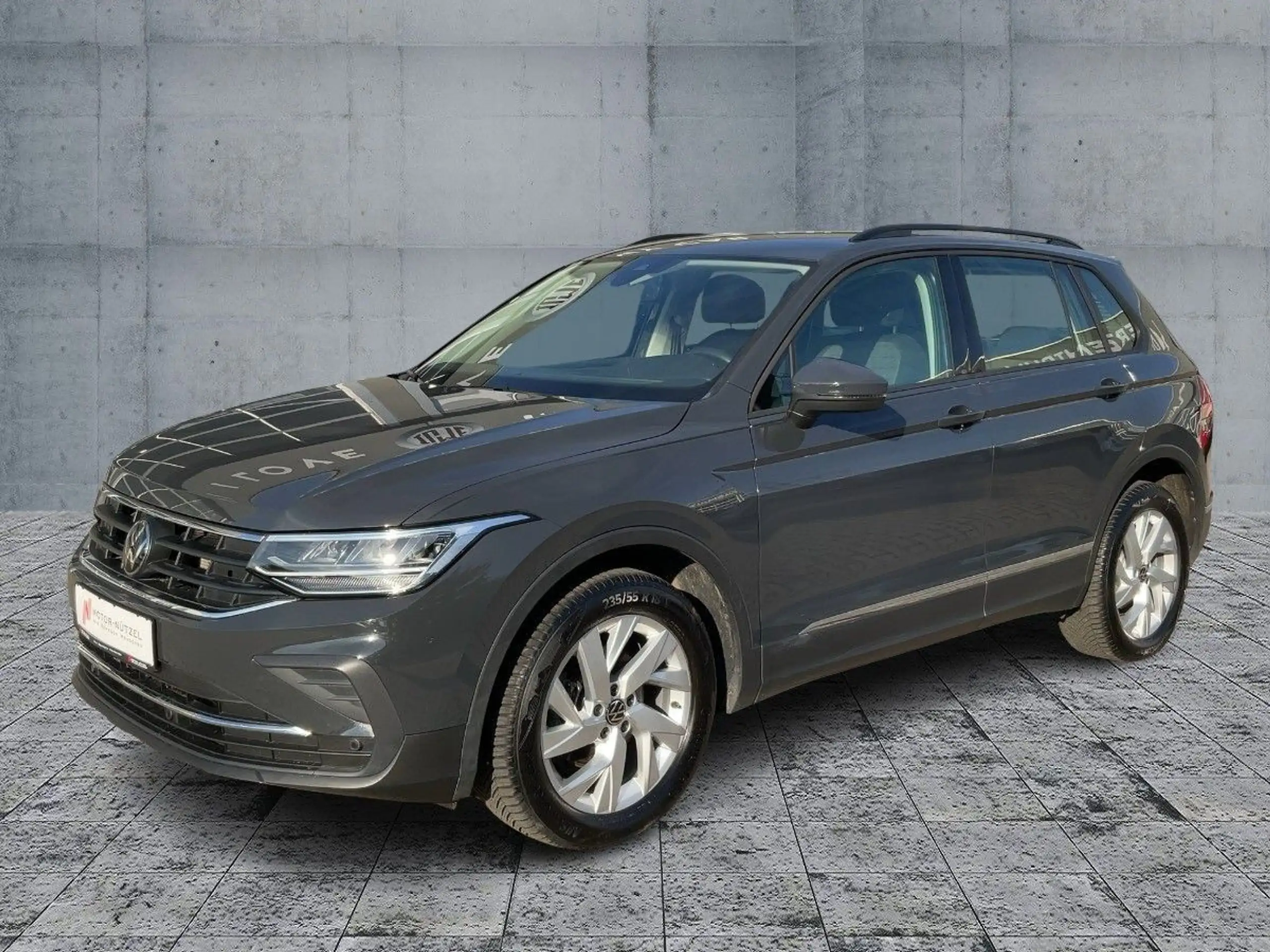 Volkswagen - Tiguan