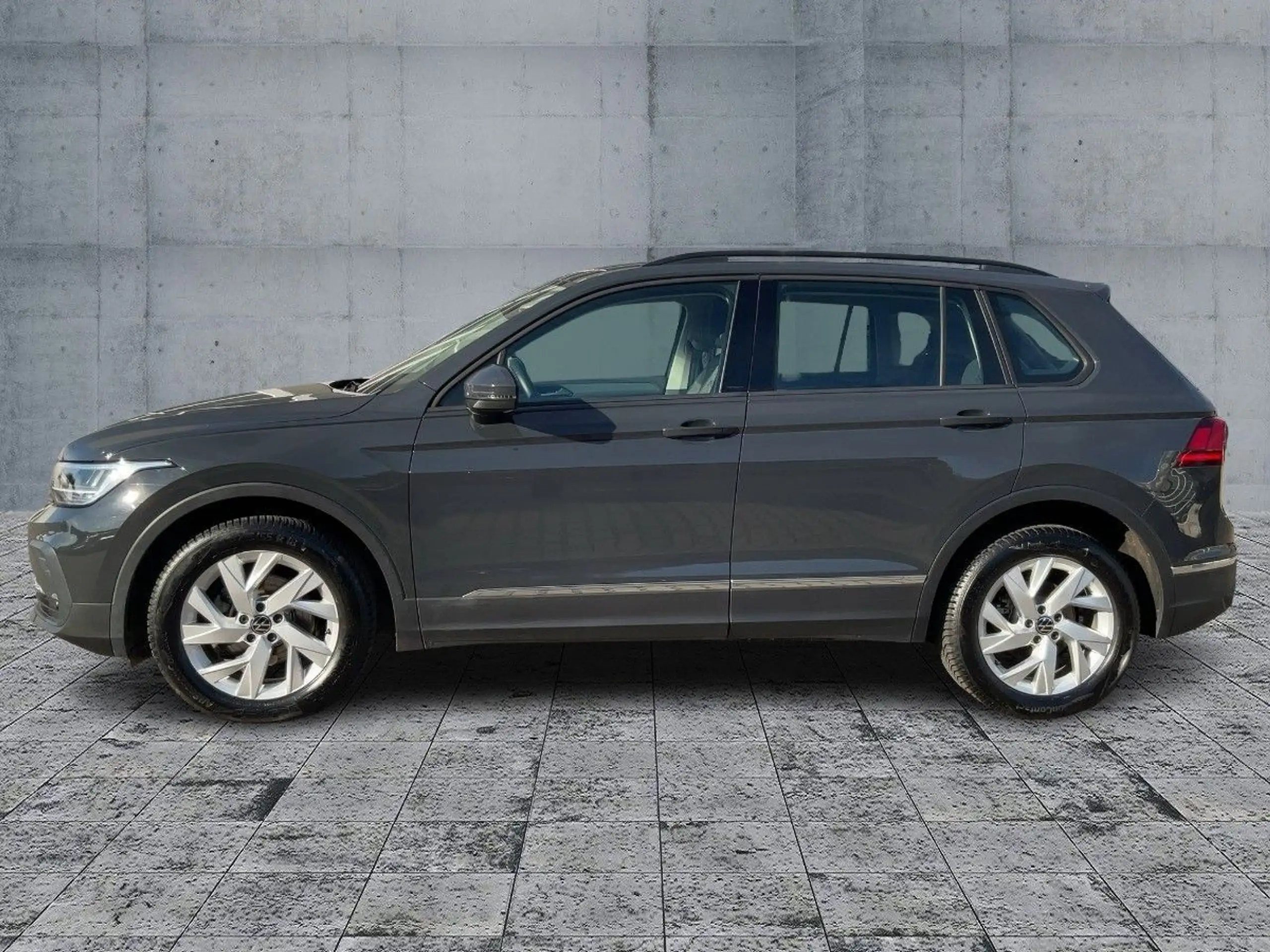 Volkswagen - Tiguan