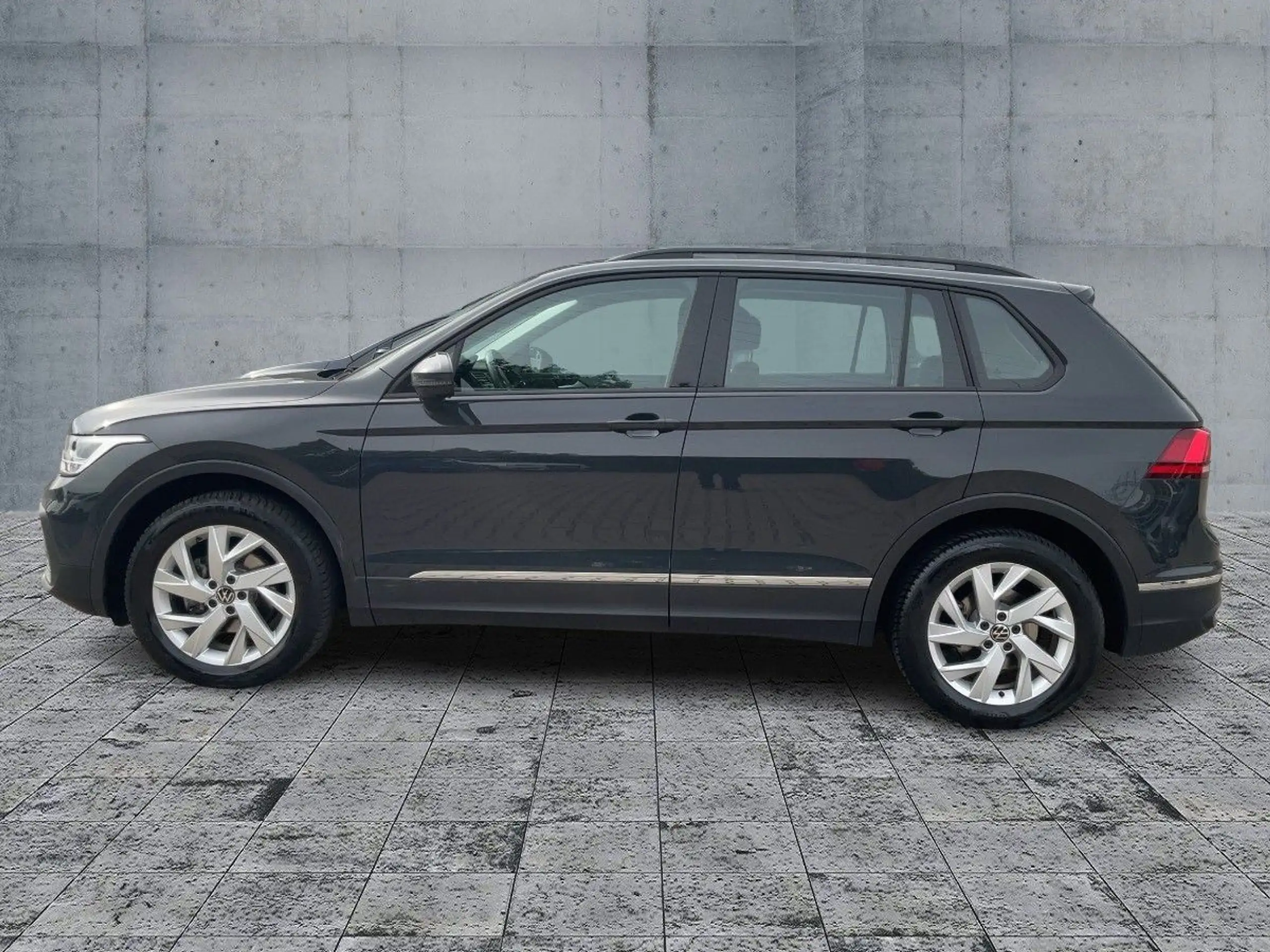 Volkswagen - Tiguan