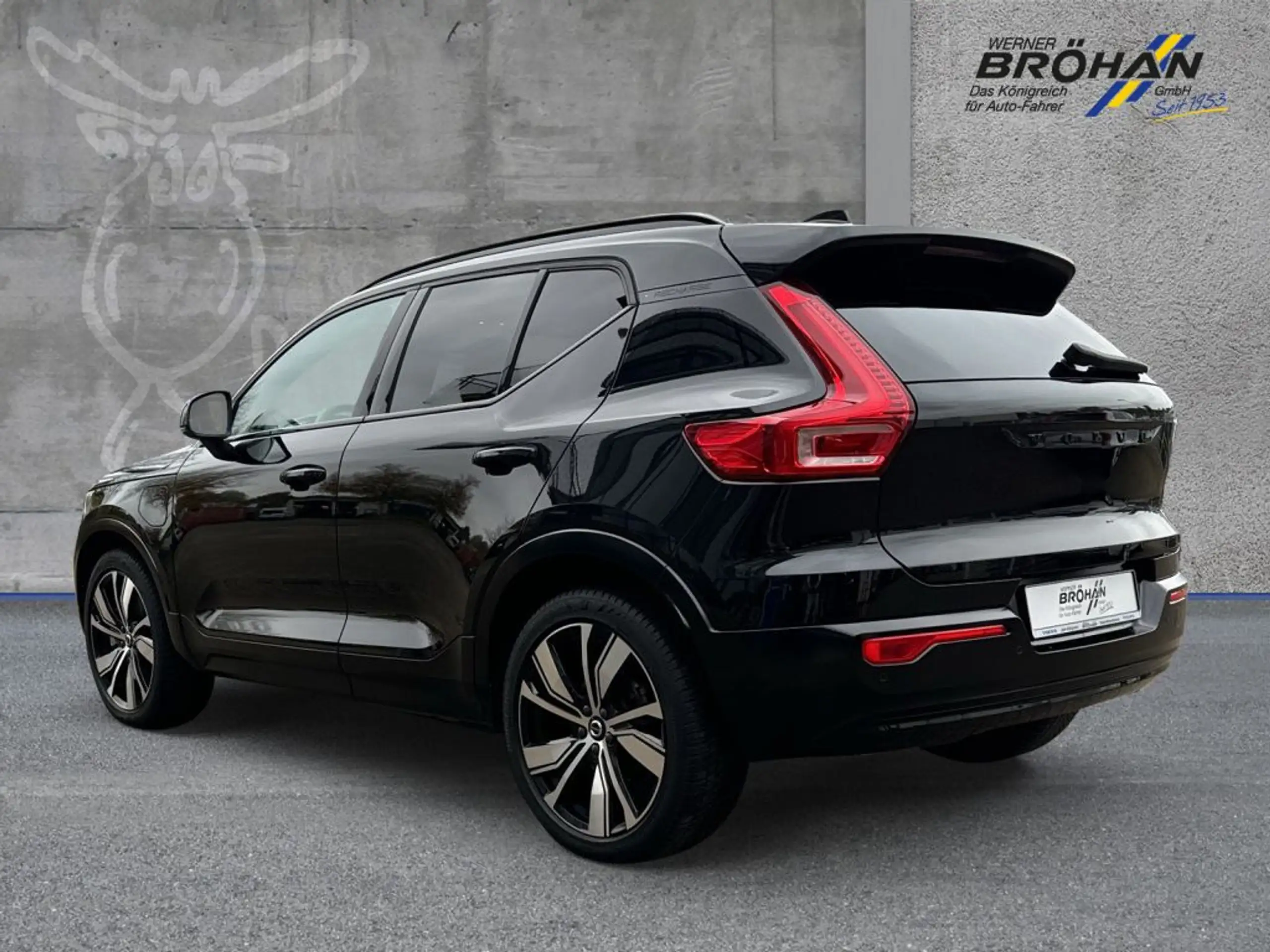 Volvo - XC40