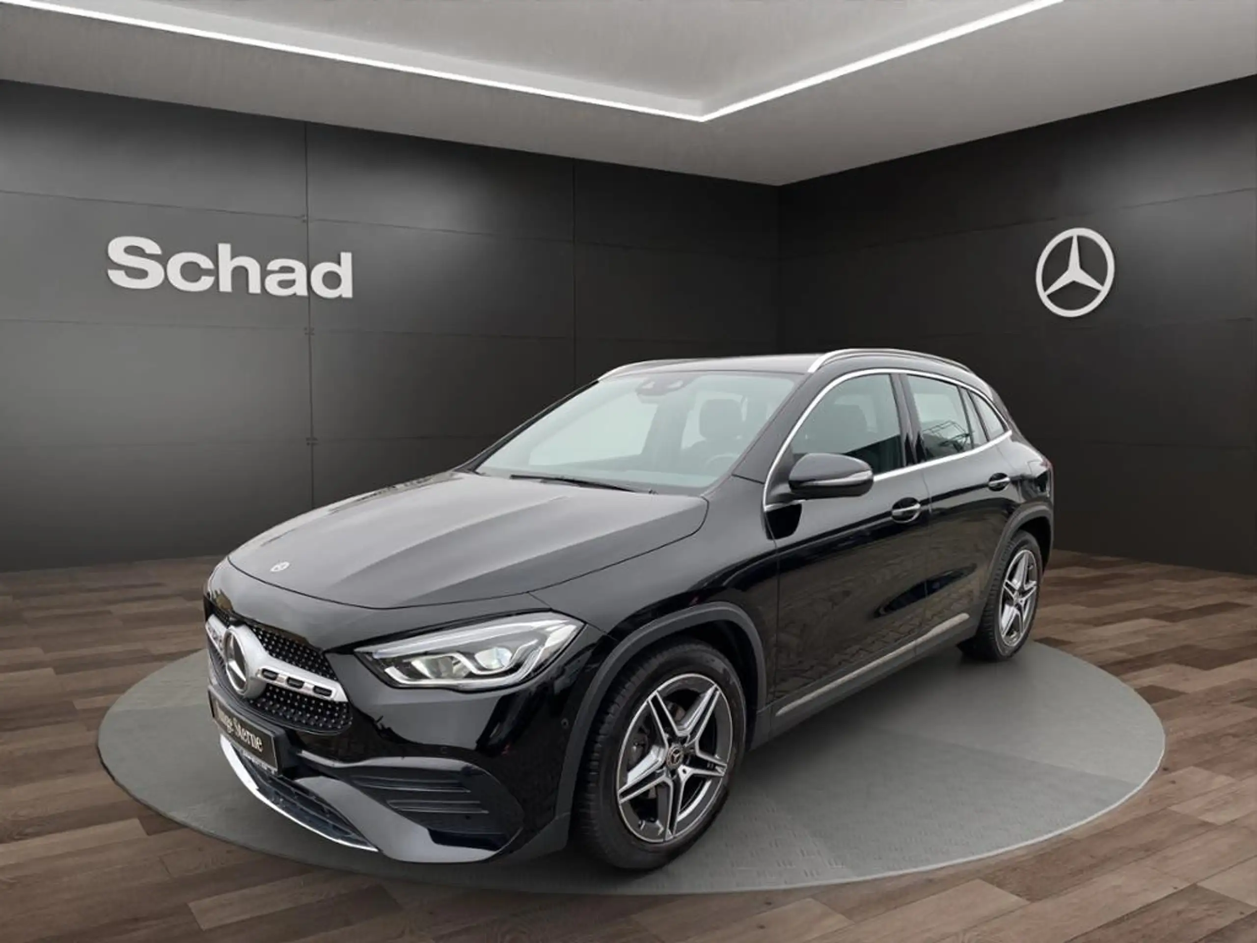 Mercedes-Benz - GLA 180