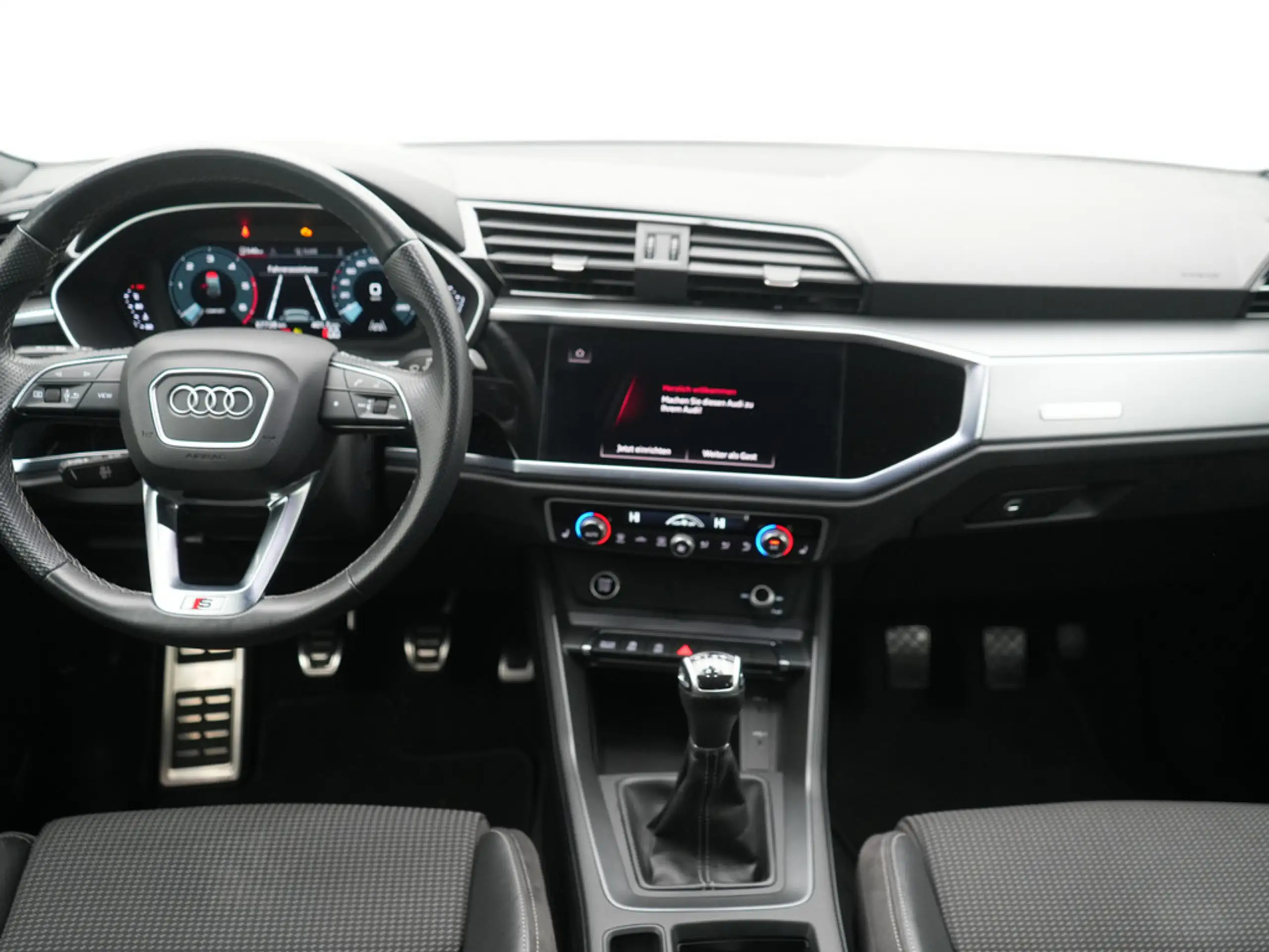 Audi Q3 2021