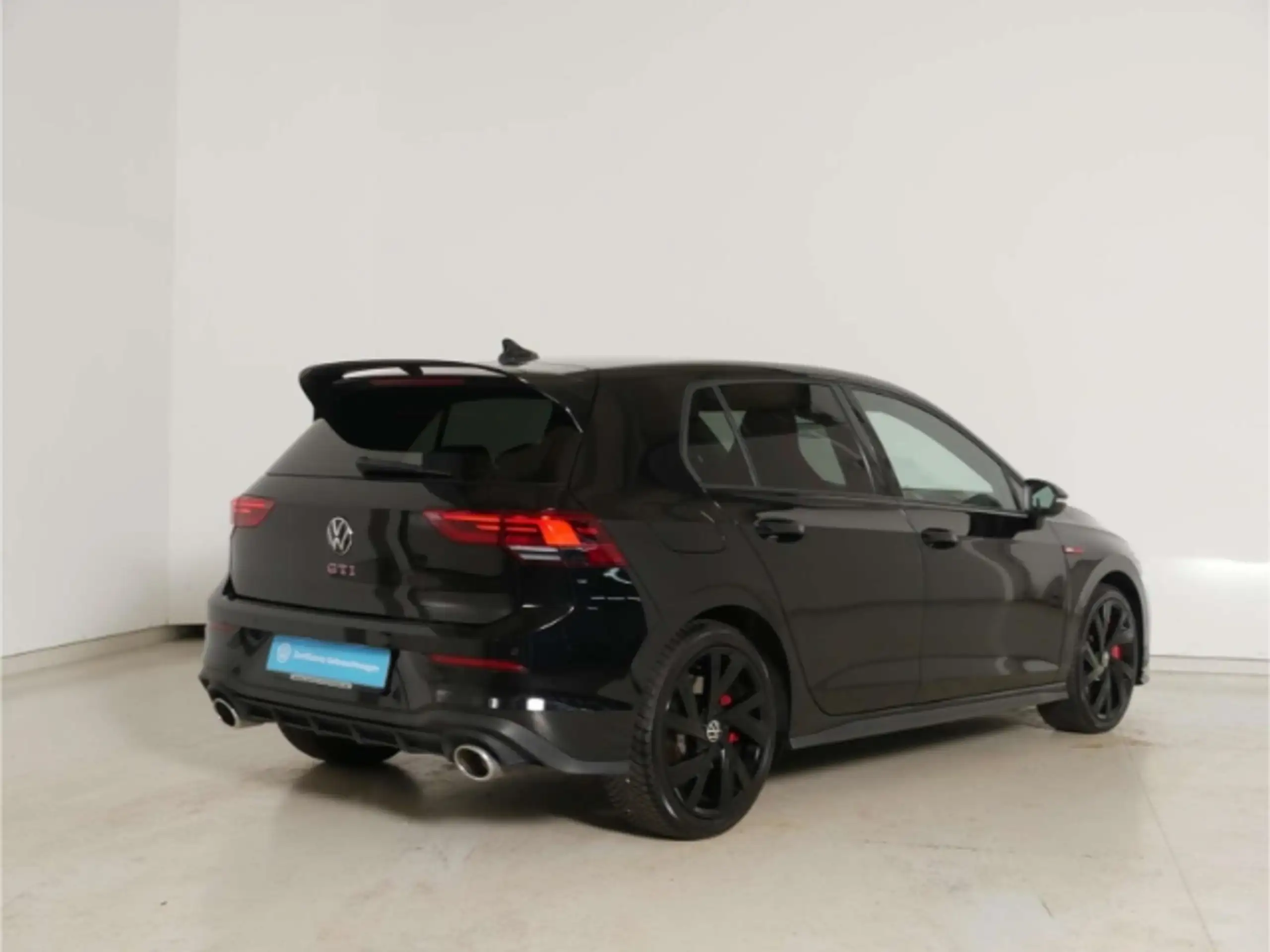 Volkswagen - Golf GTI