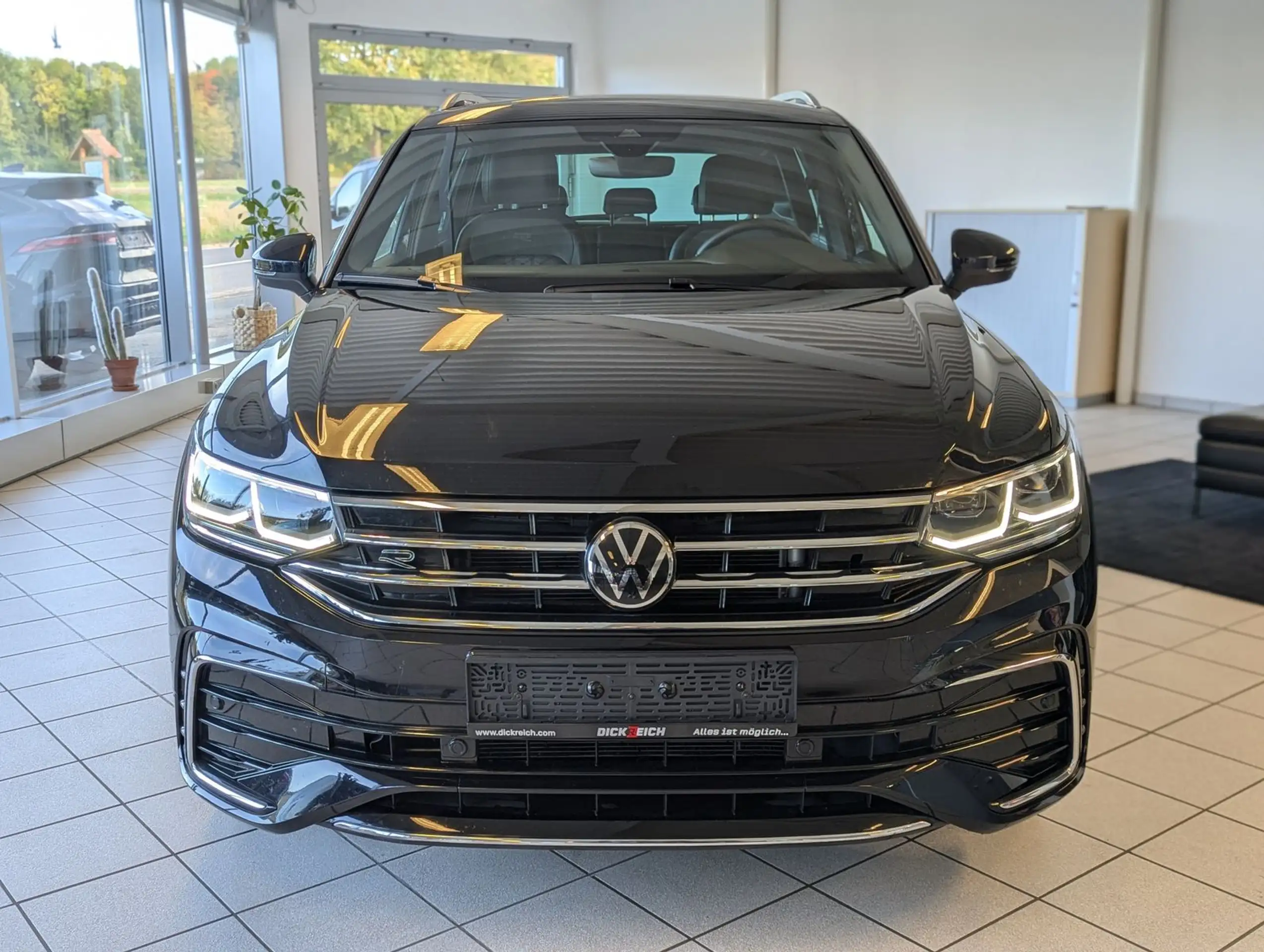 Volkswagen - Tiguan