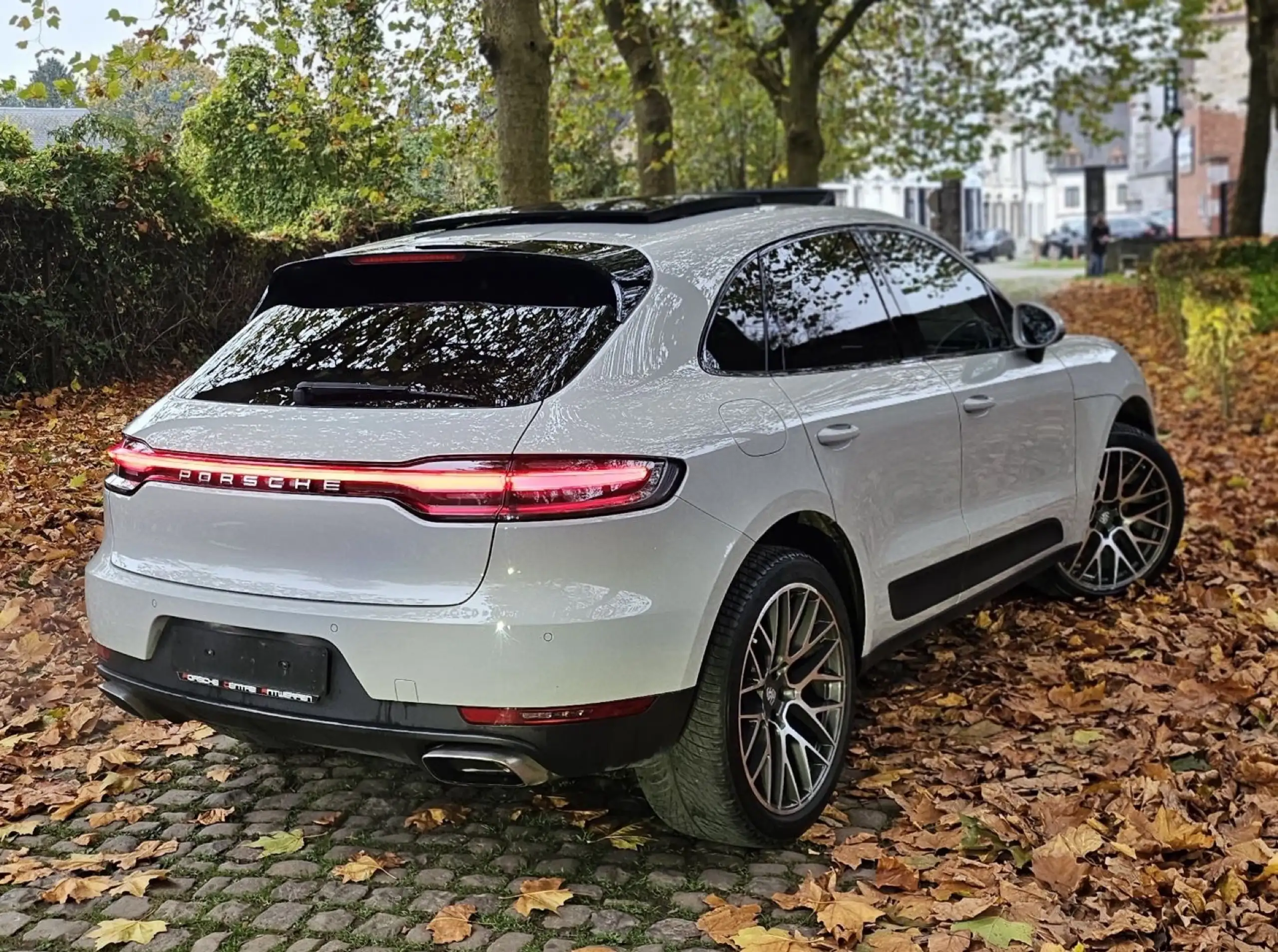 Porsche - Macan