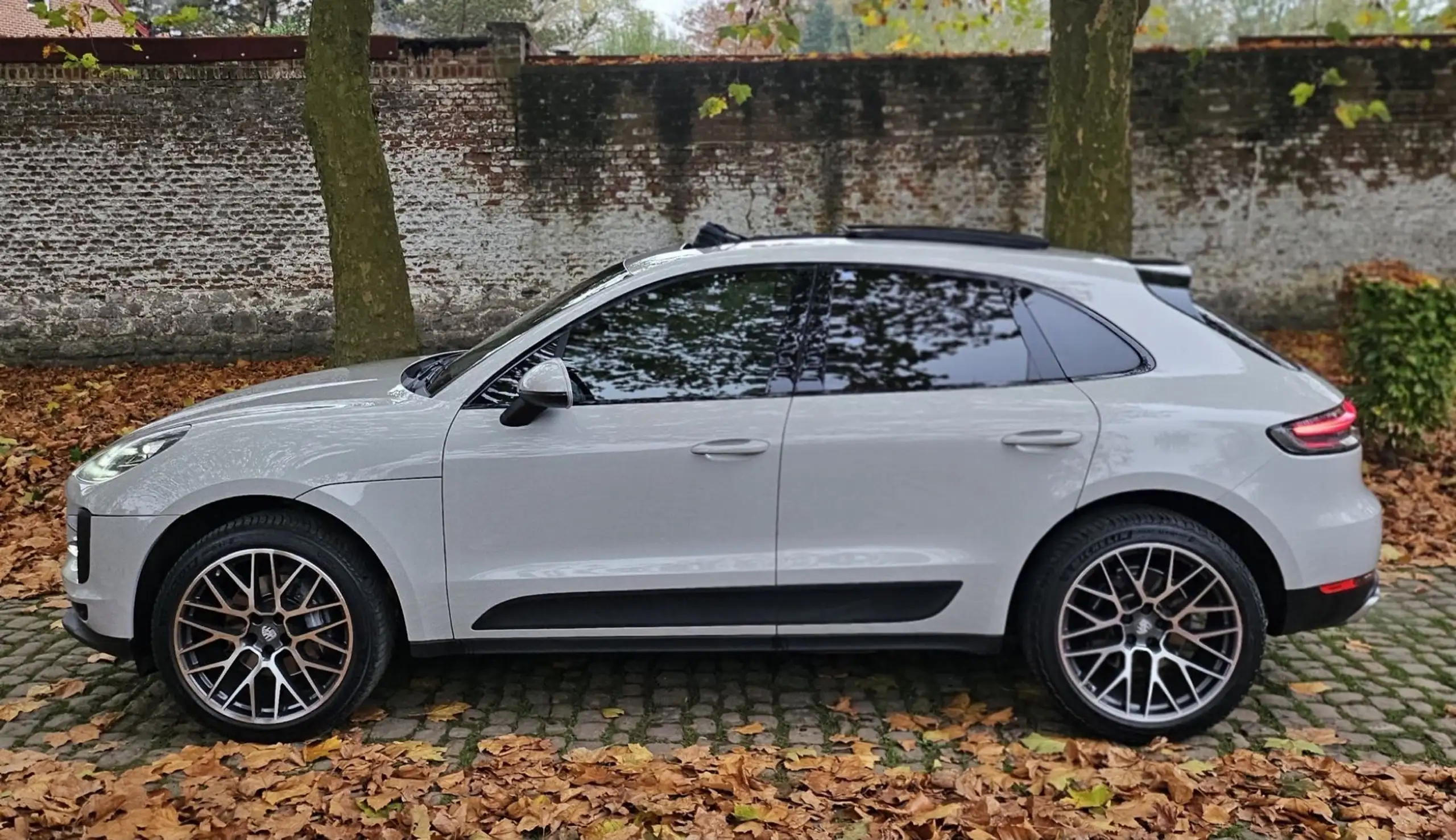 Porsche - Macan