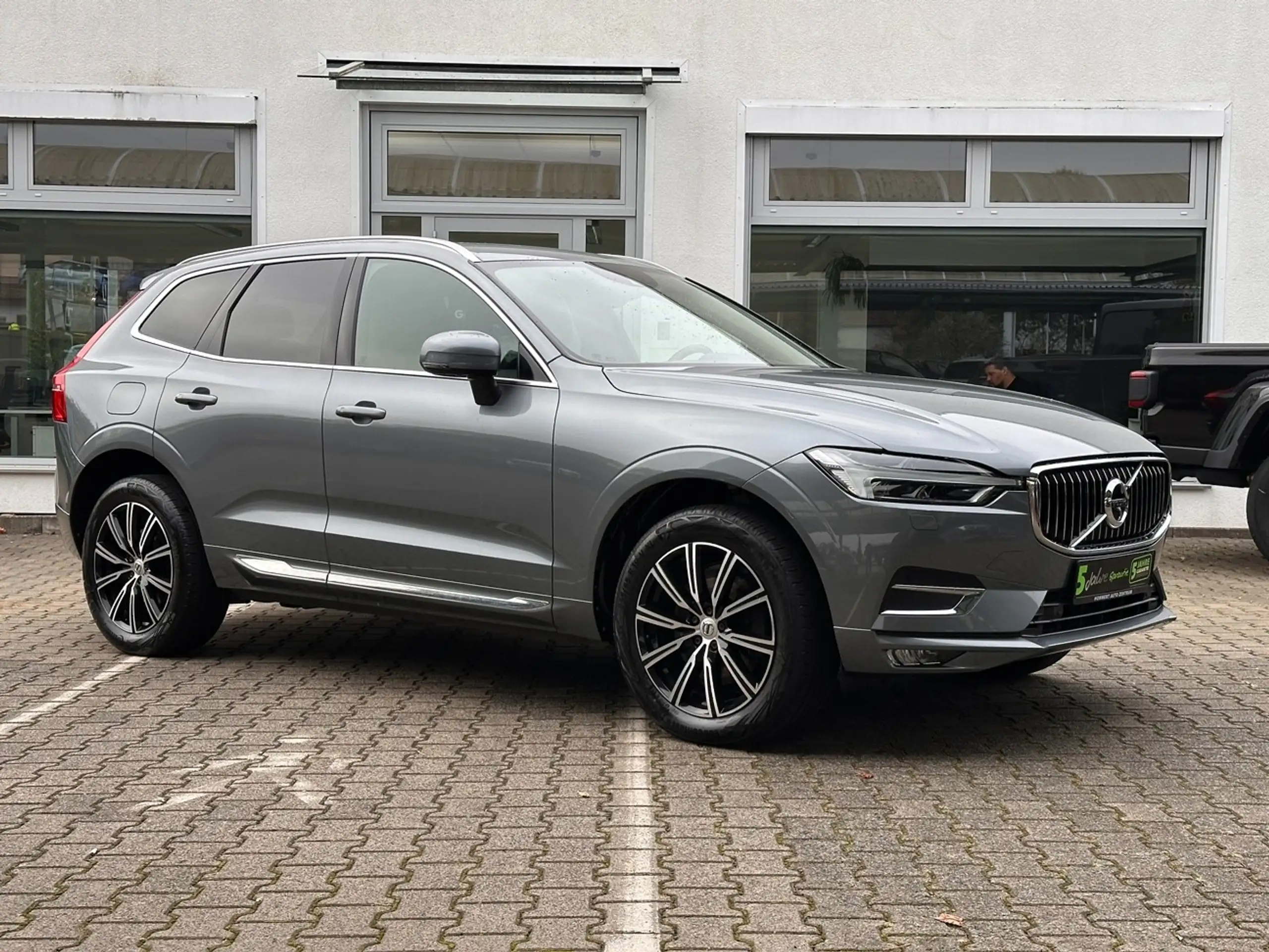 Volvo - XC60