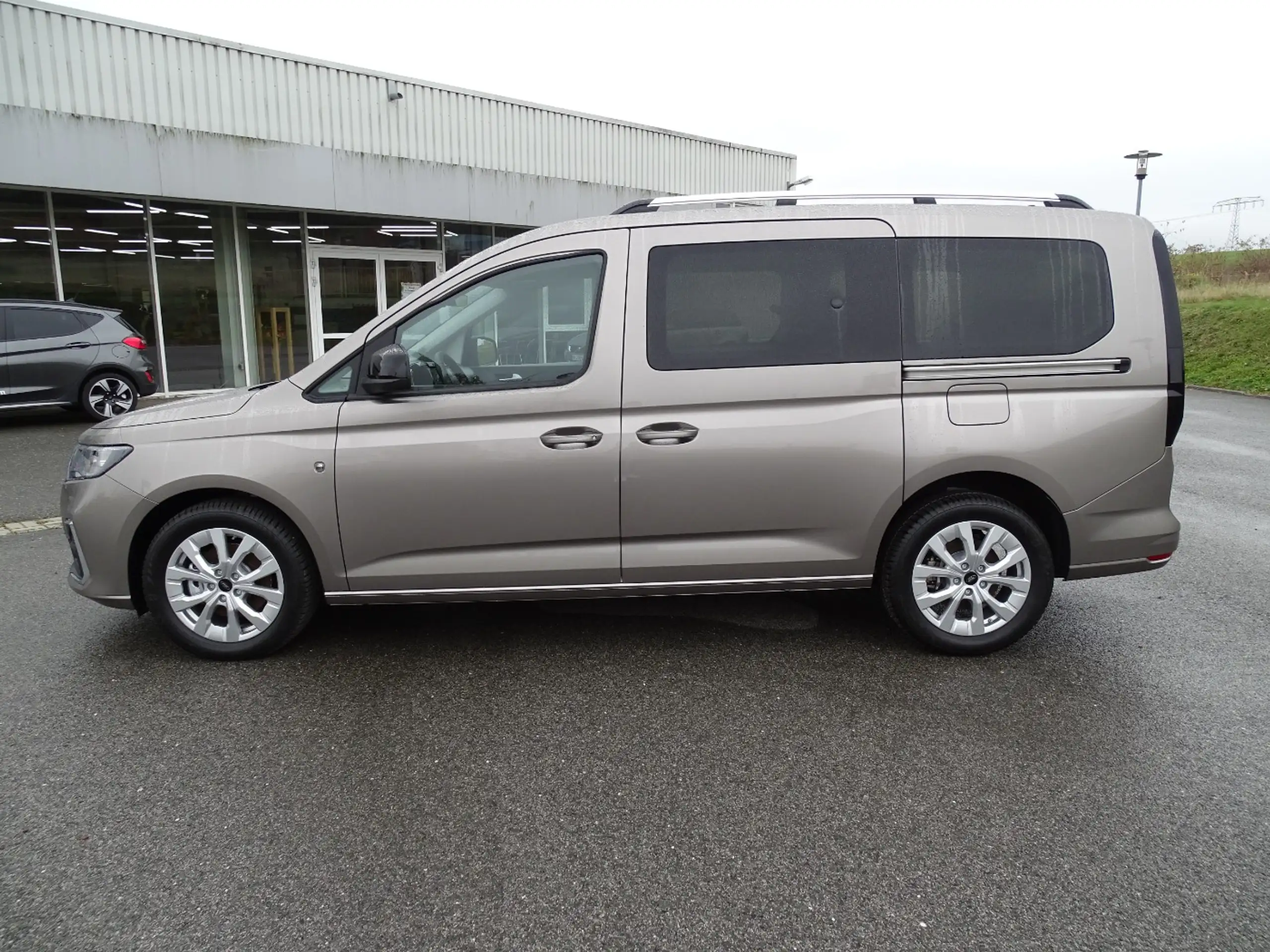 Ford - Tourneo Connect