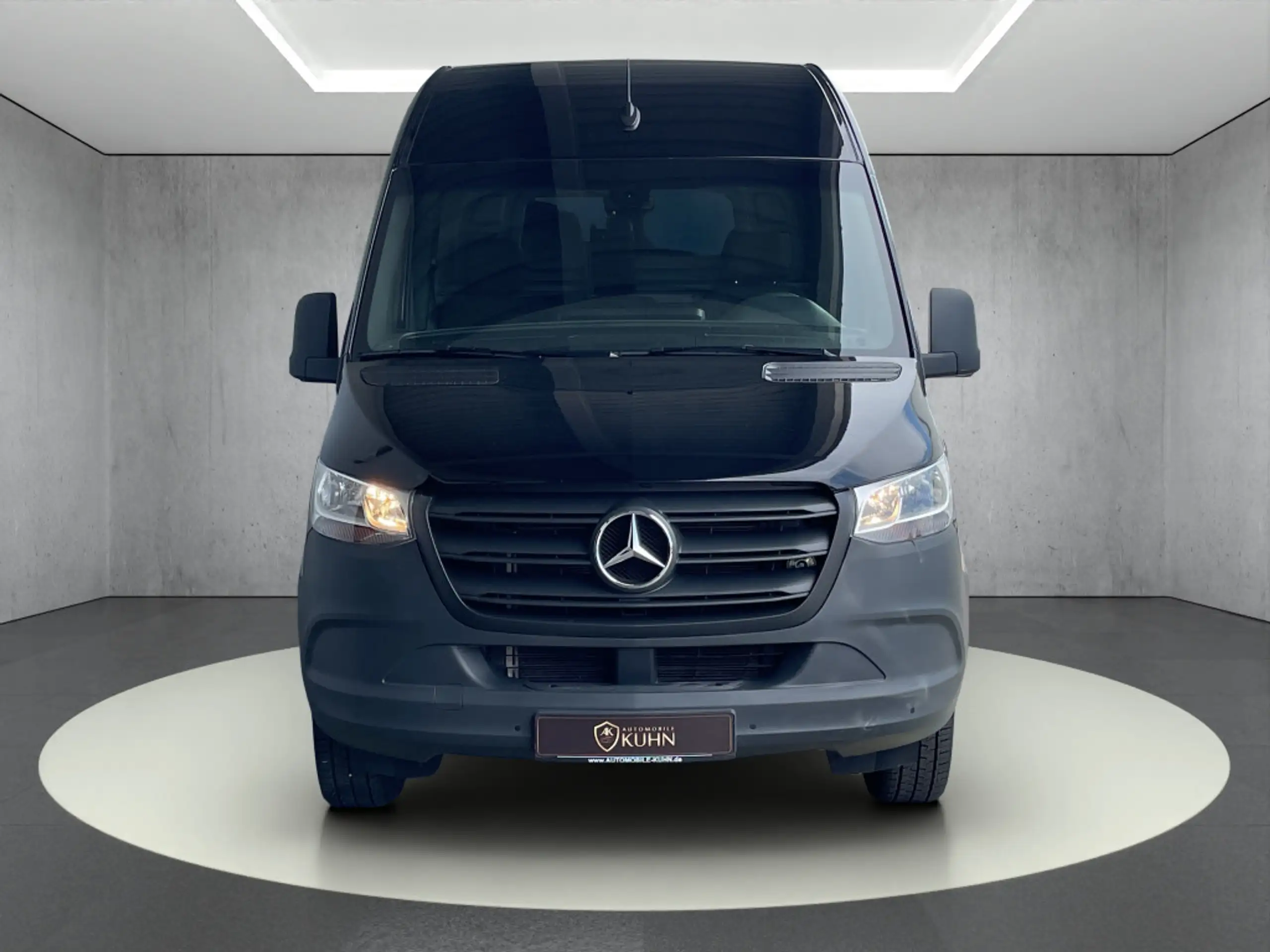 Mercedes-Benz - Sprinter