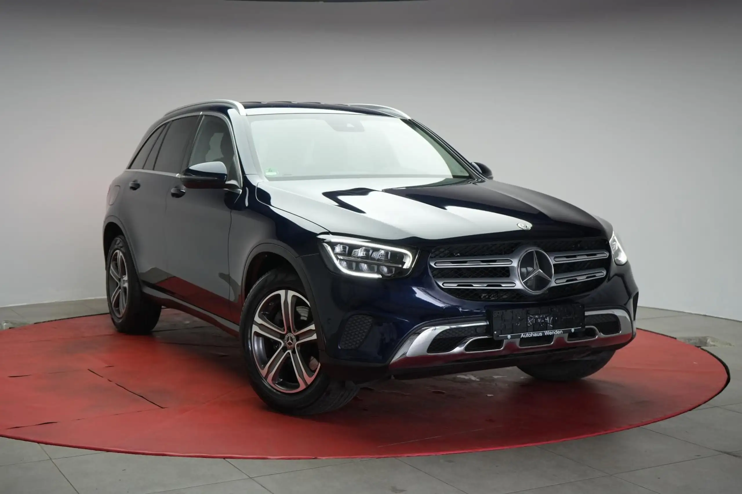 Mercedes-Benz - GLC 220