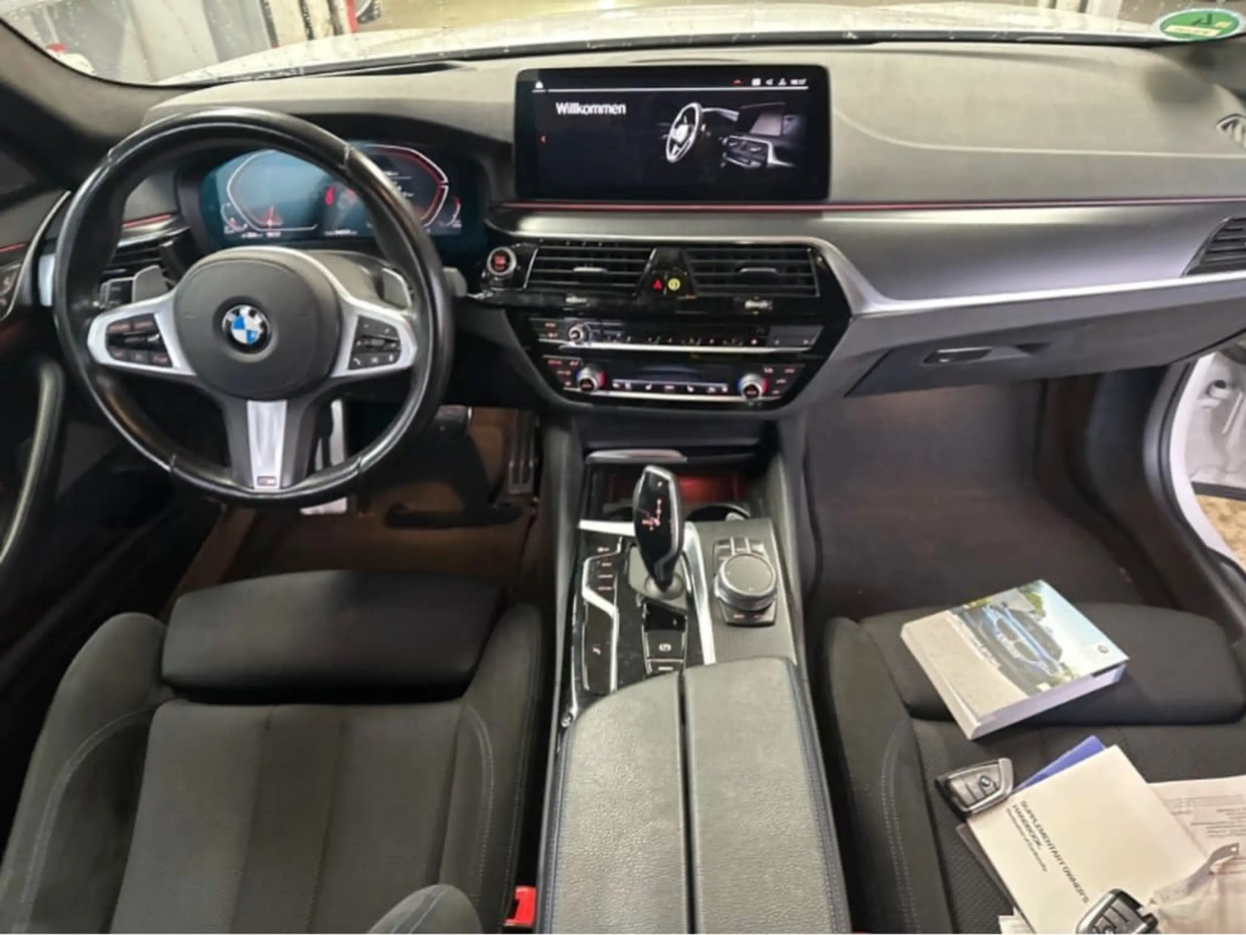 BMW - 520