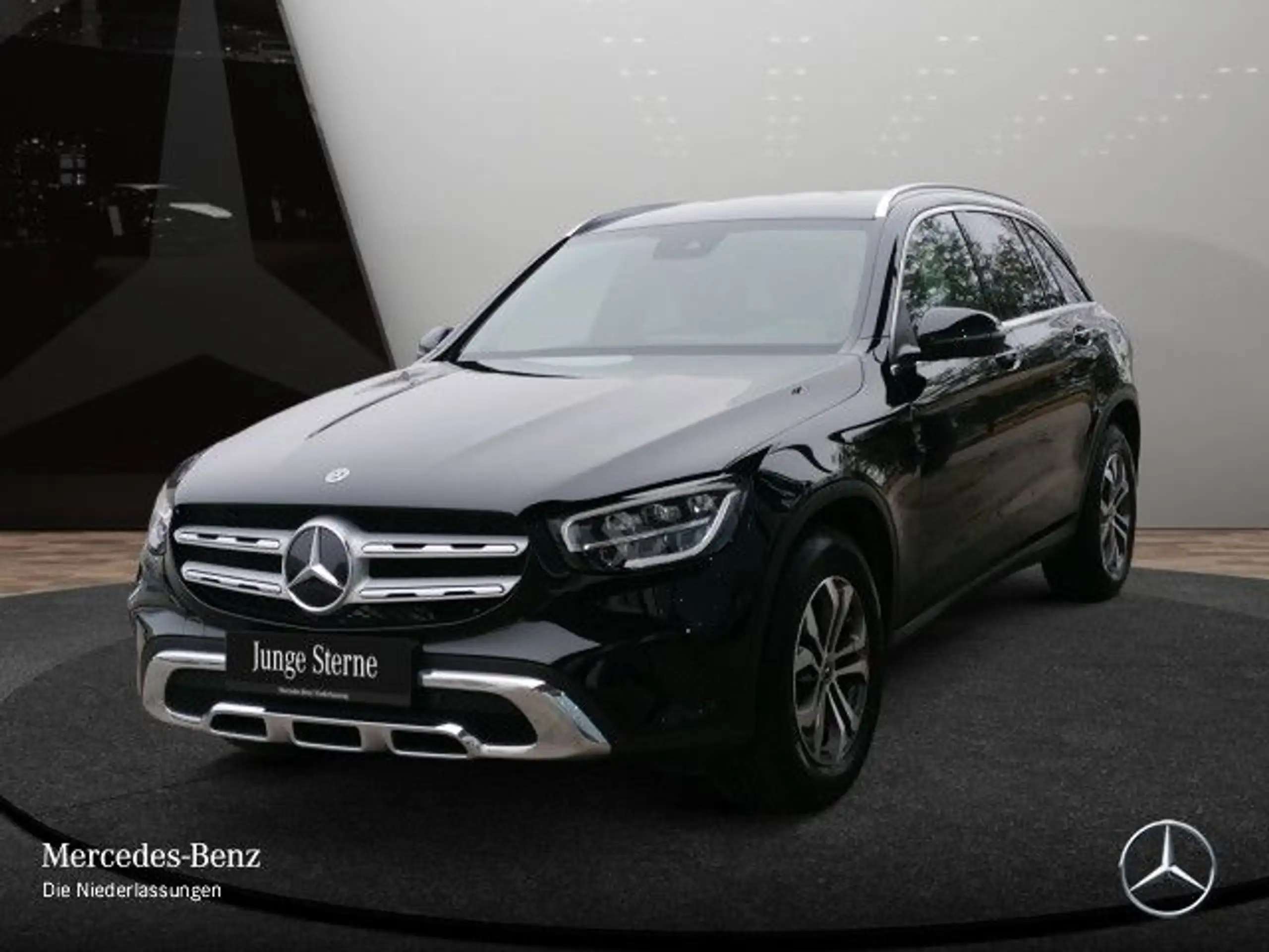 Mercedes-Benz - GLC 200