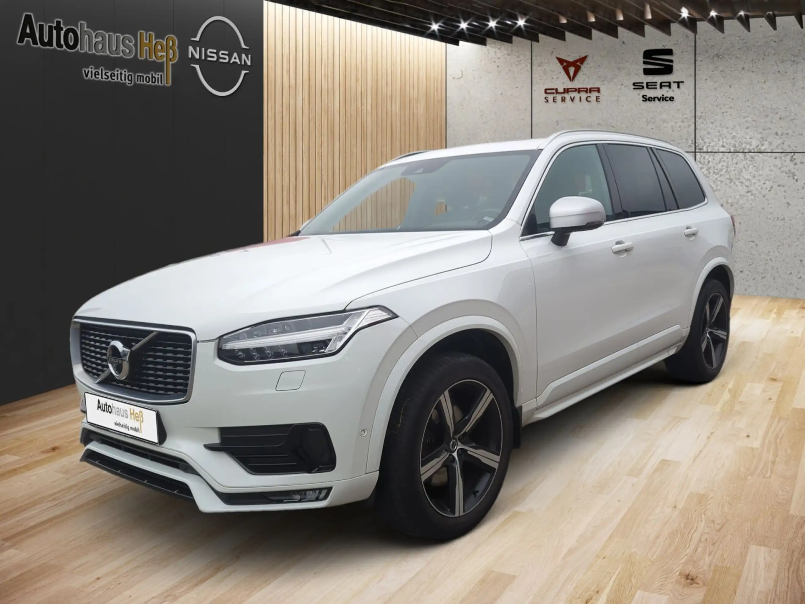 Volvo - XC90