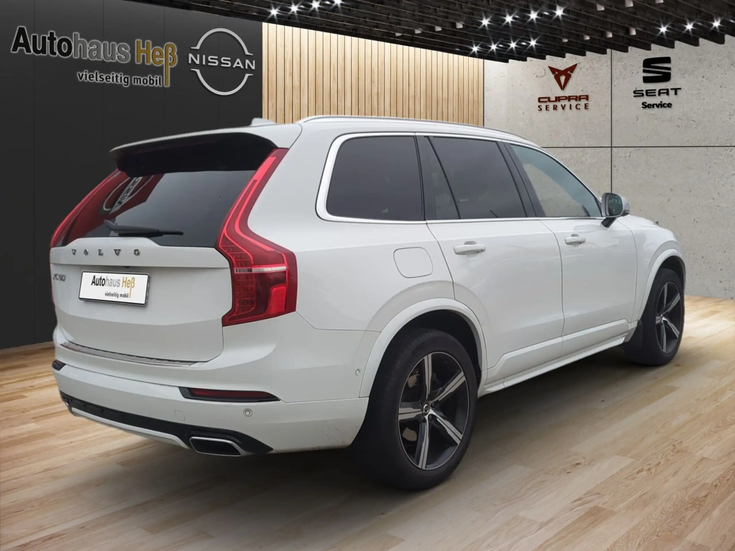 Volvo - XC90