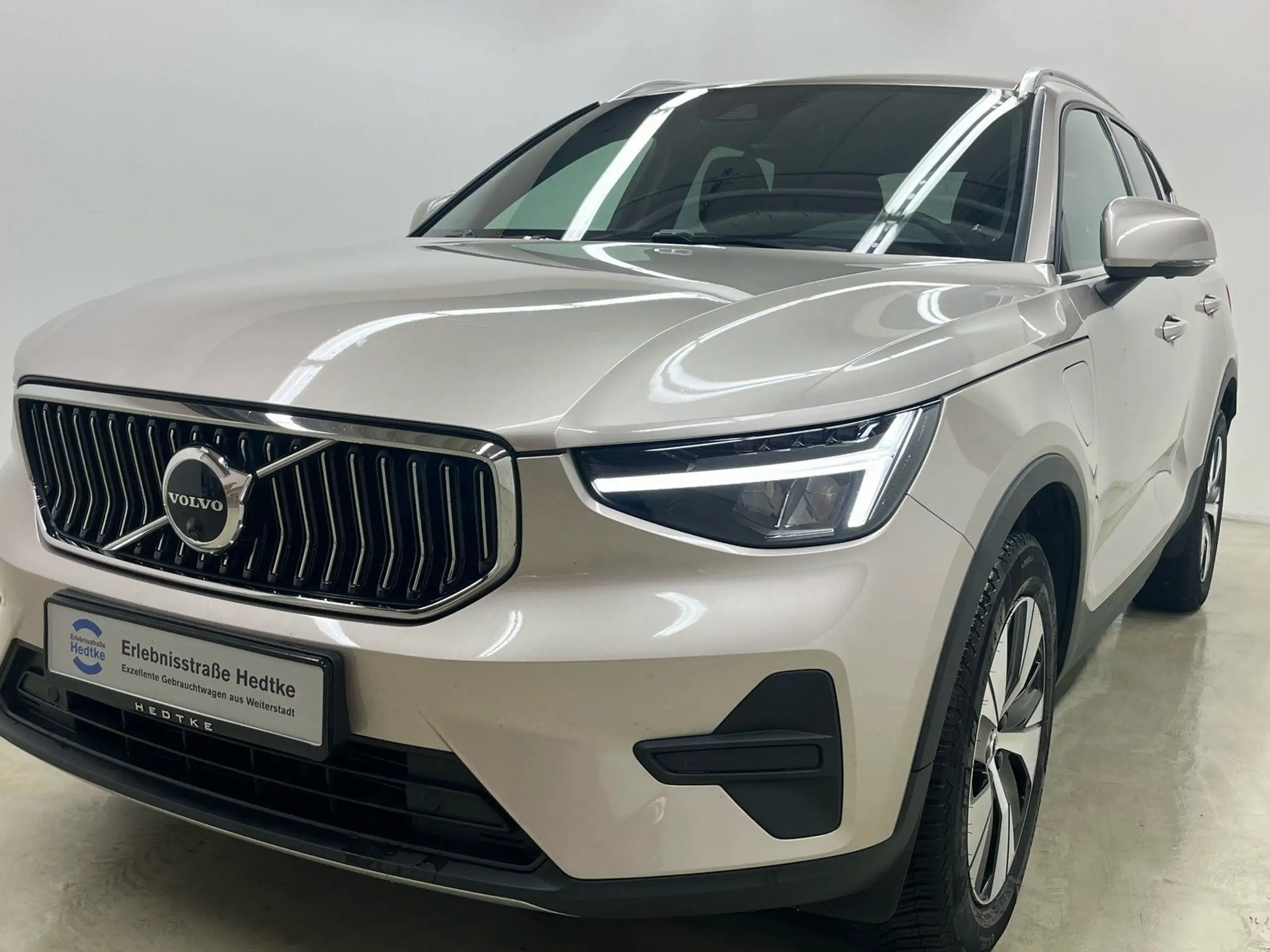 Volvo - XC40