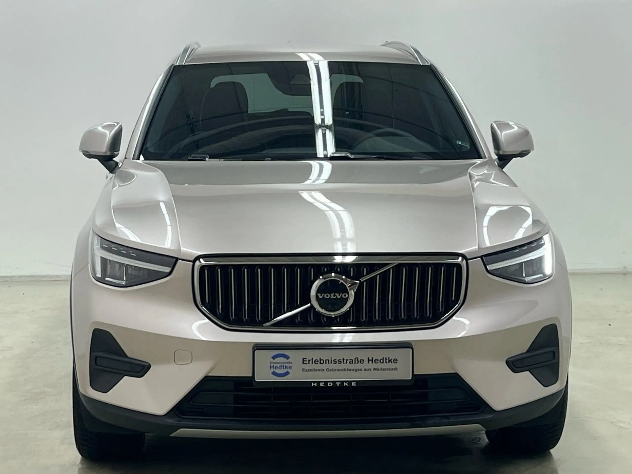 Volvo - XC40