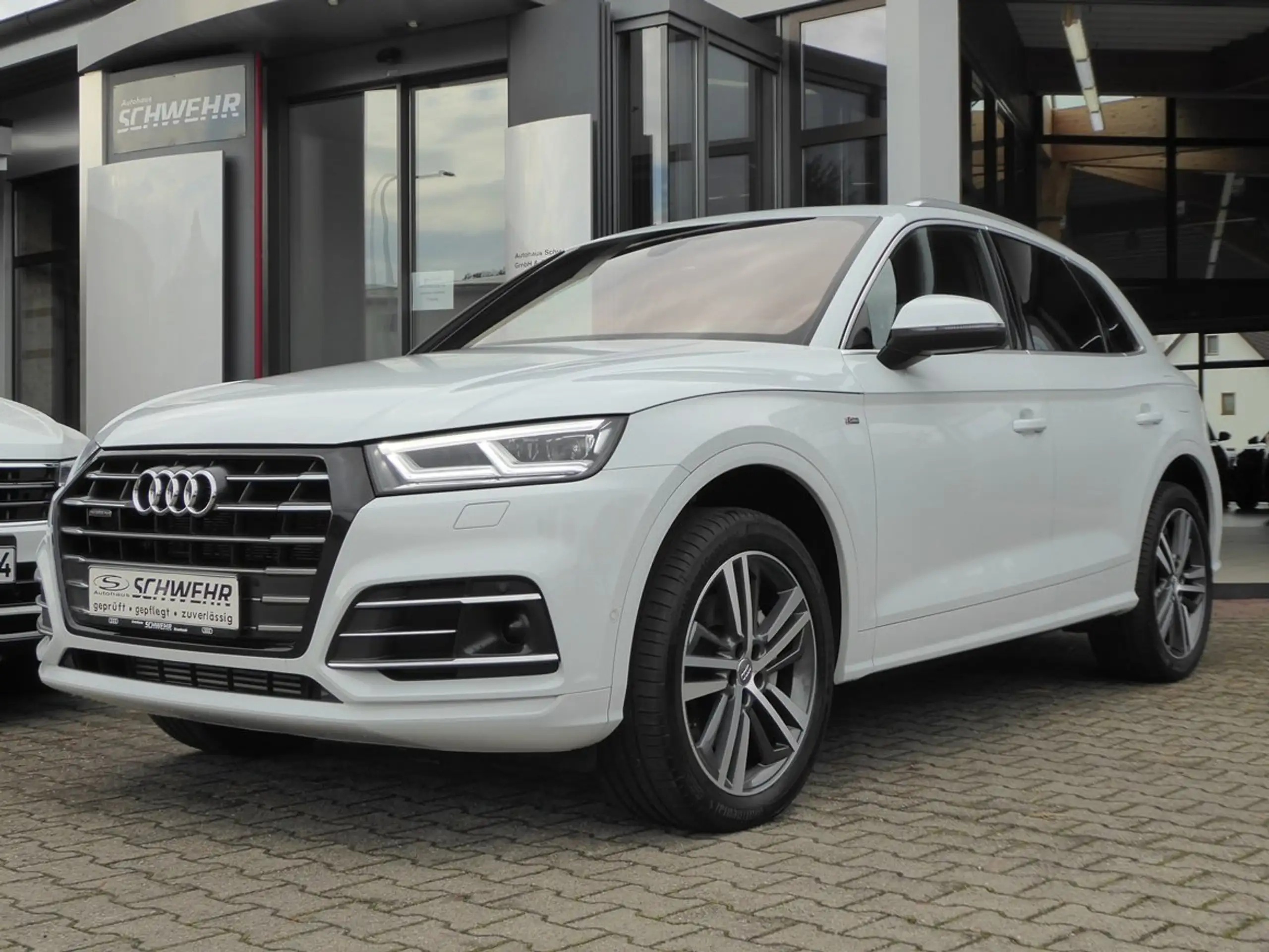 Audi - Q5