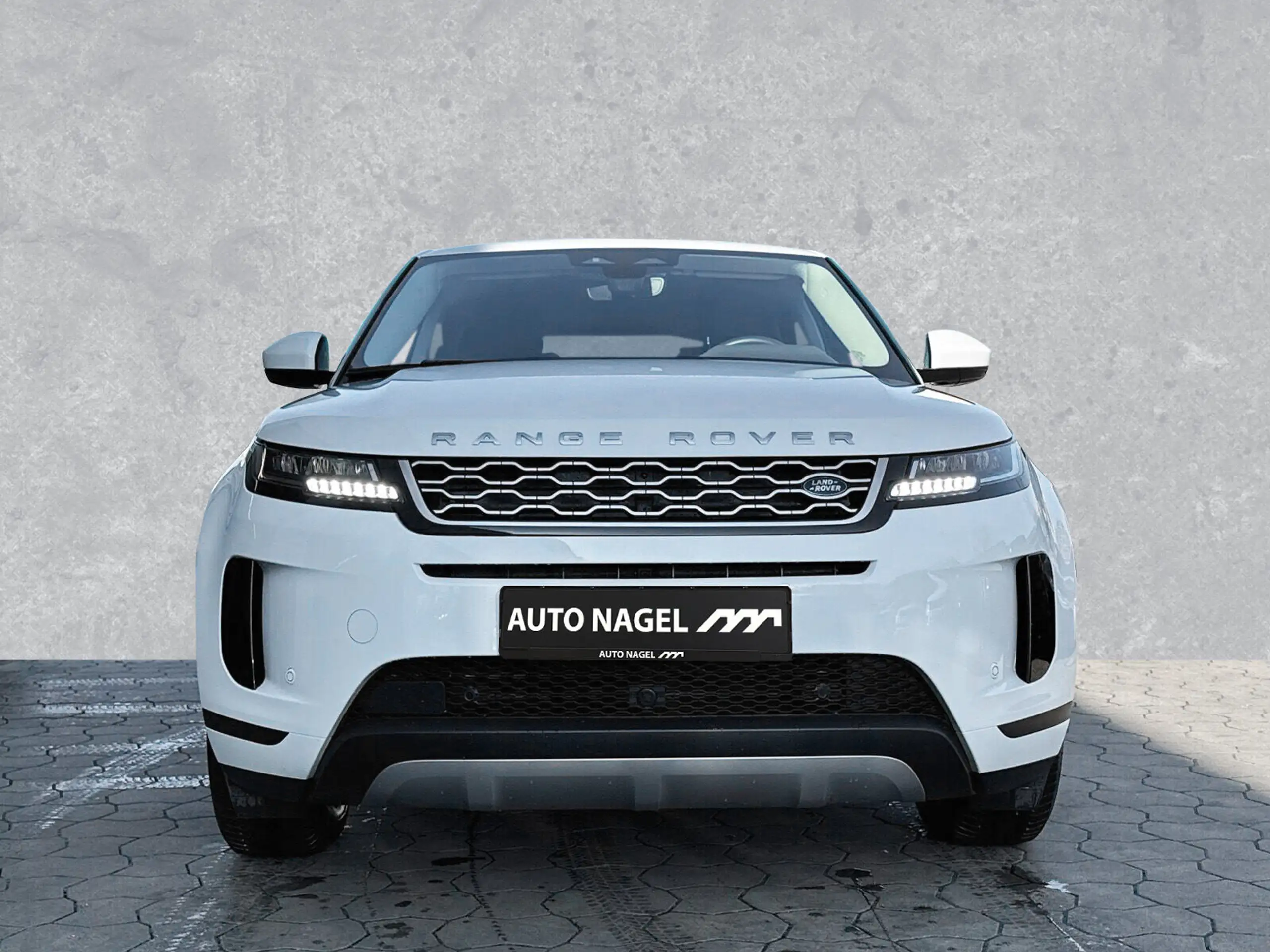 Land Rover - Range Rover Evoque