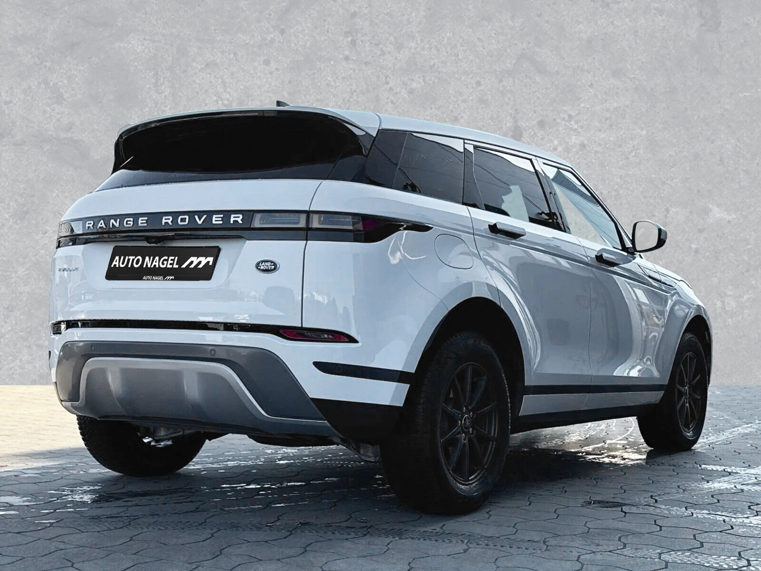 Land Rover - Range Rover Evoque