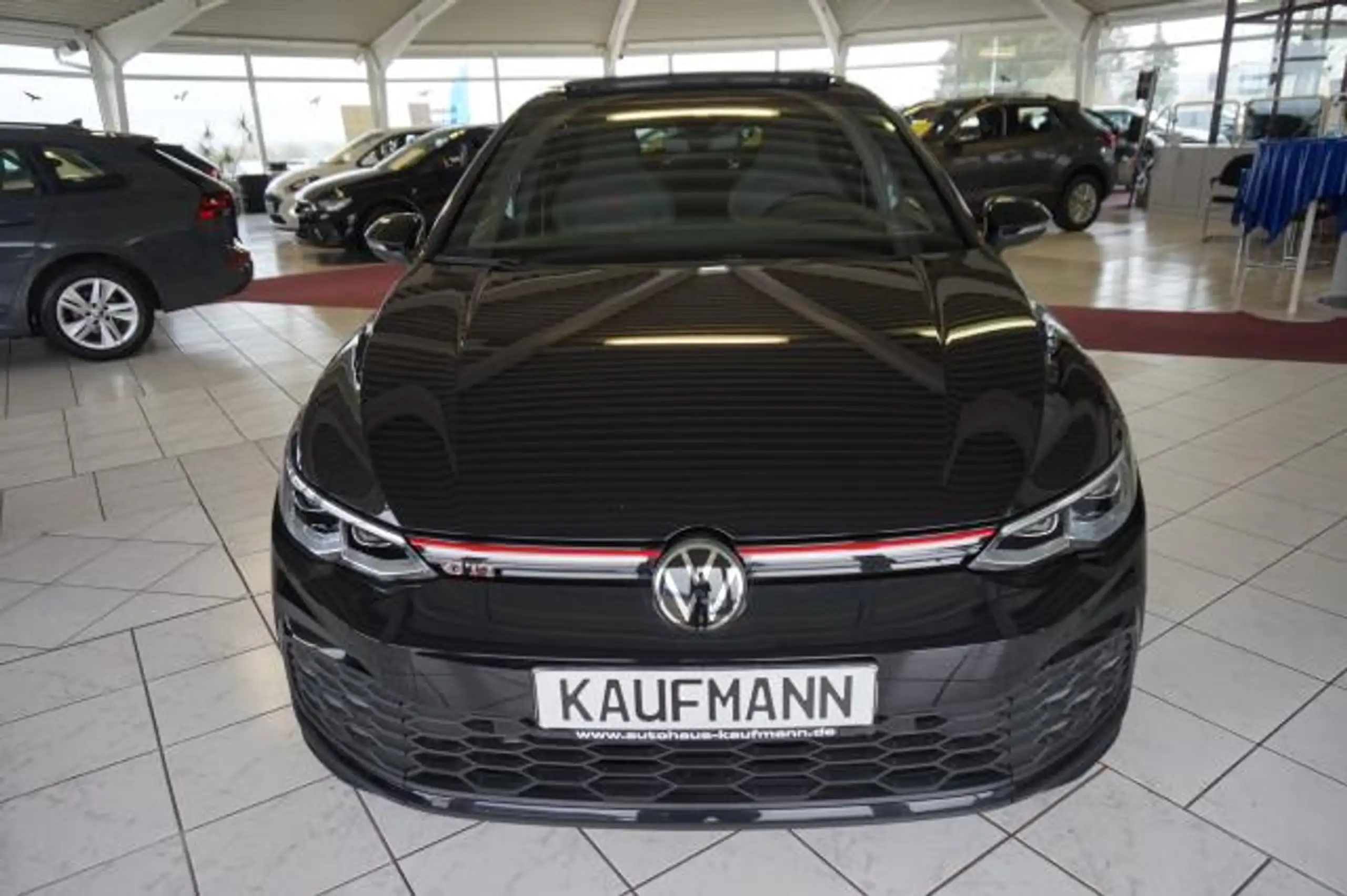 Volkswagen - Golf GTI