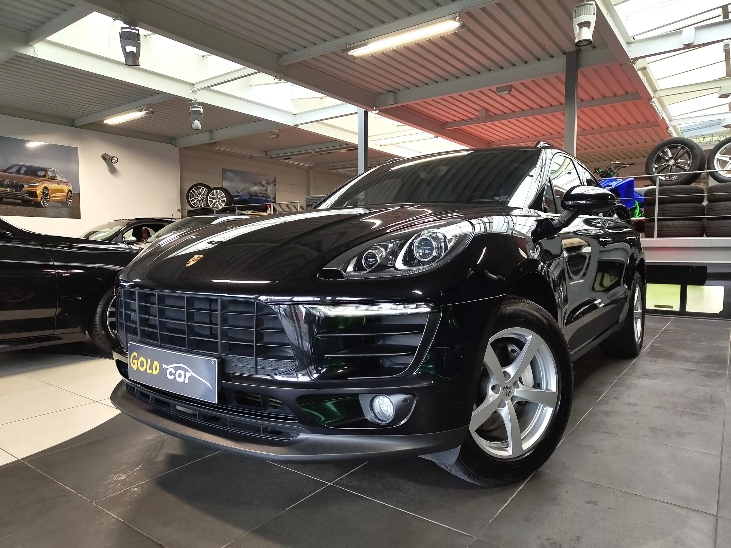 Porsche - Macan