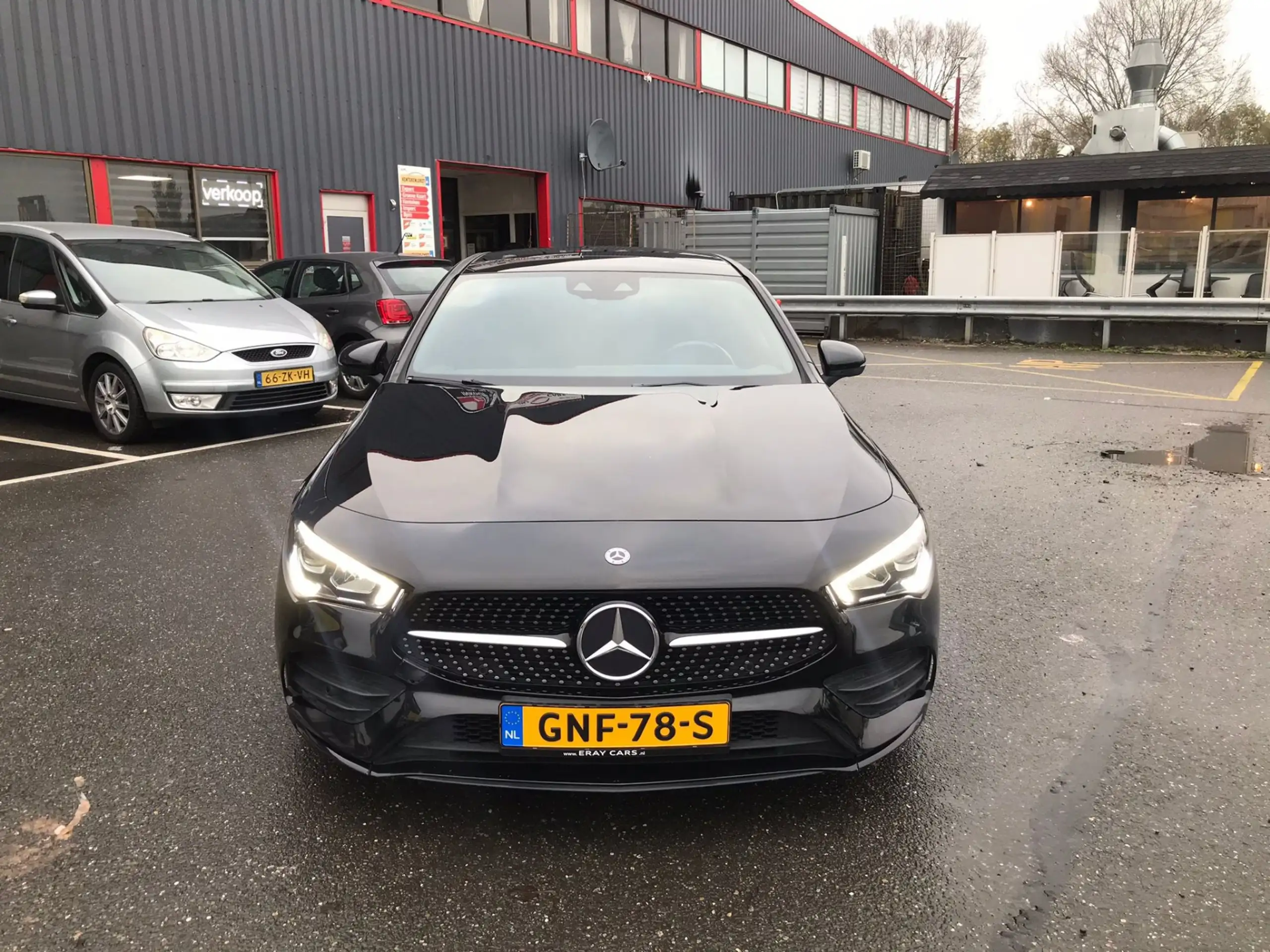 Mercedes-Benz - CLA 180