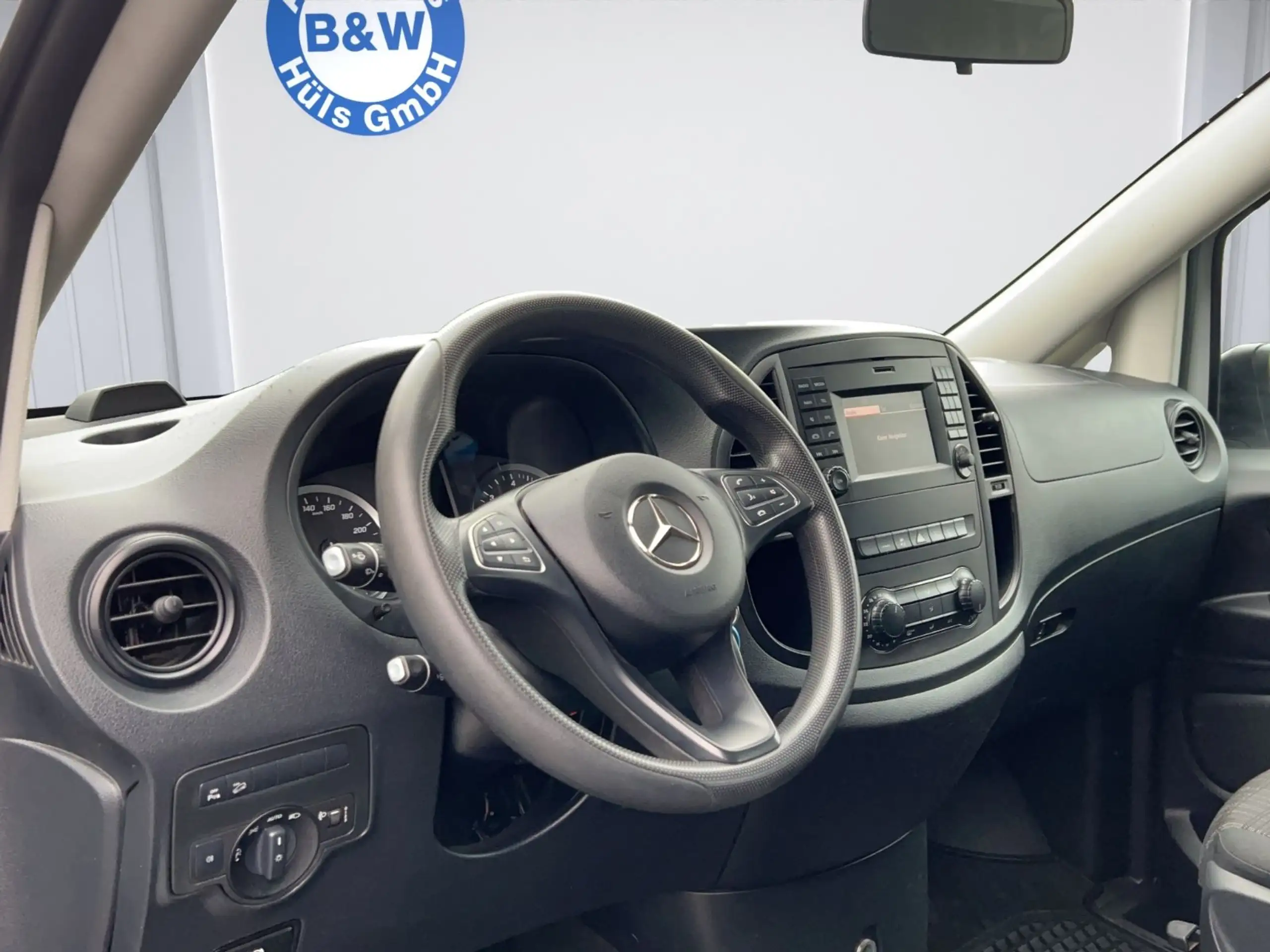 Mercedes-Benz - Vito