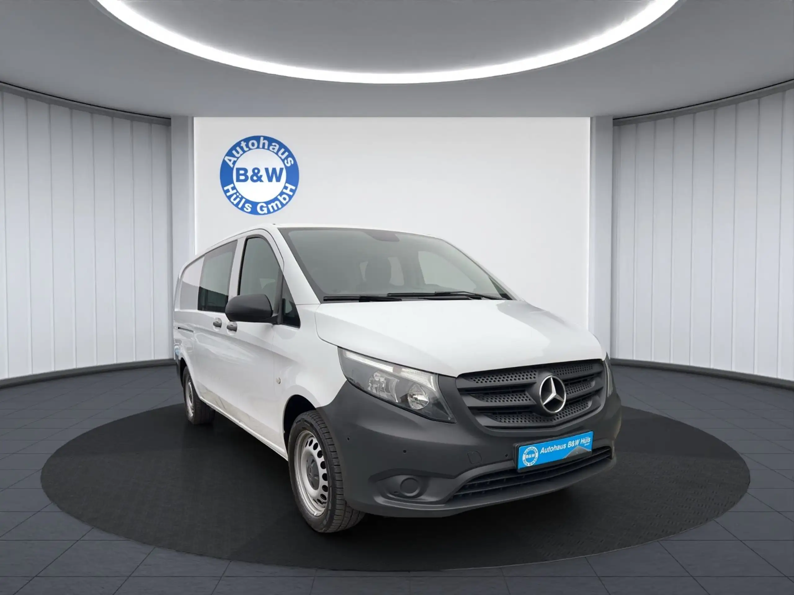 Mercedes-Benz - Vito