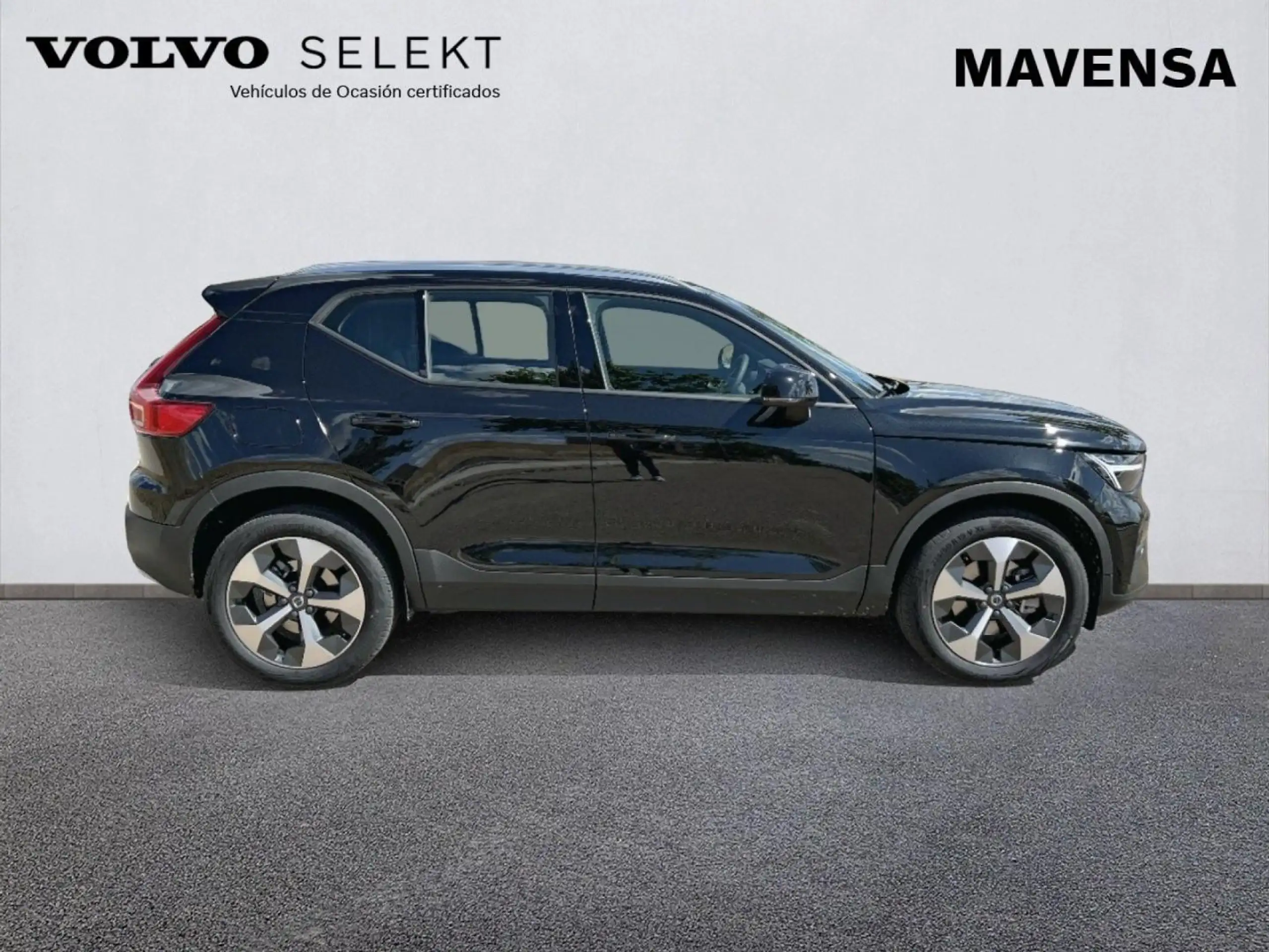 Volvo - XC40