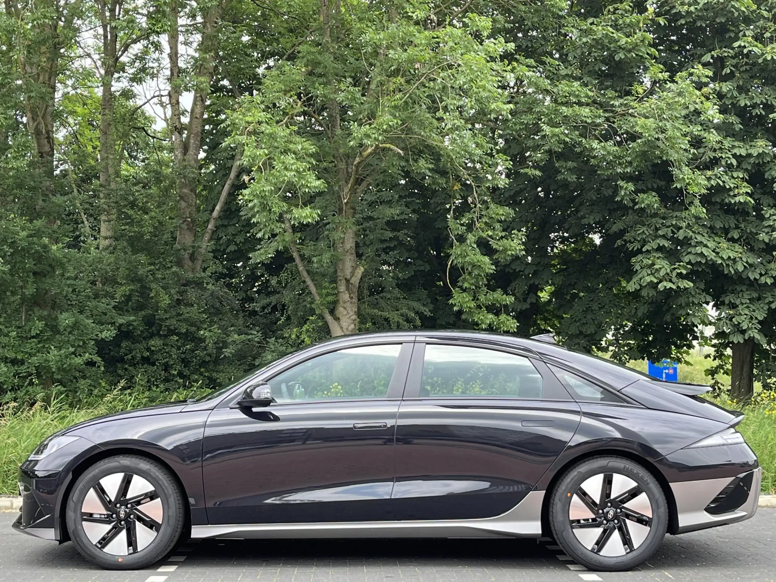 Hyundai - IONIQ 6