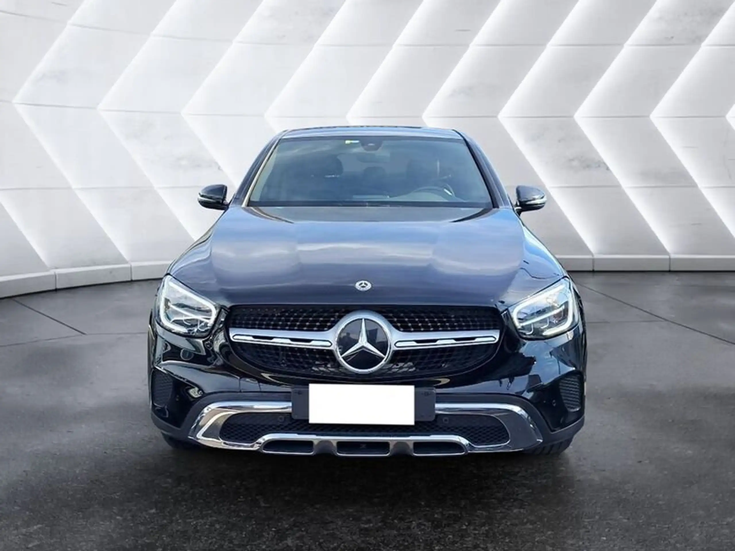 Mercedes-Benz - GLC 200