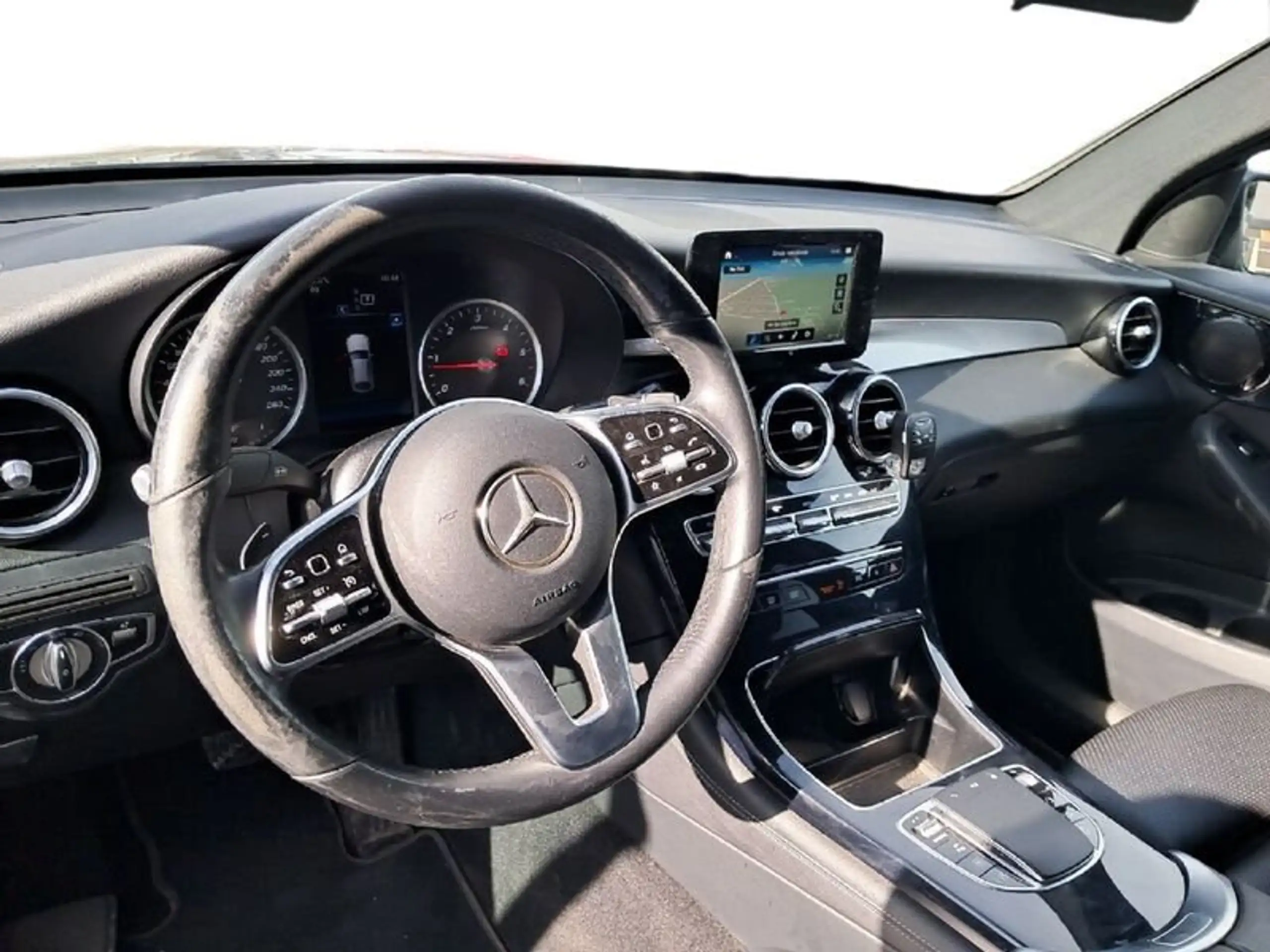 Mercedes-Benz - GLC 200