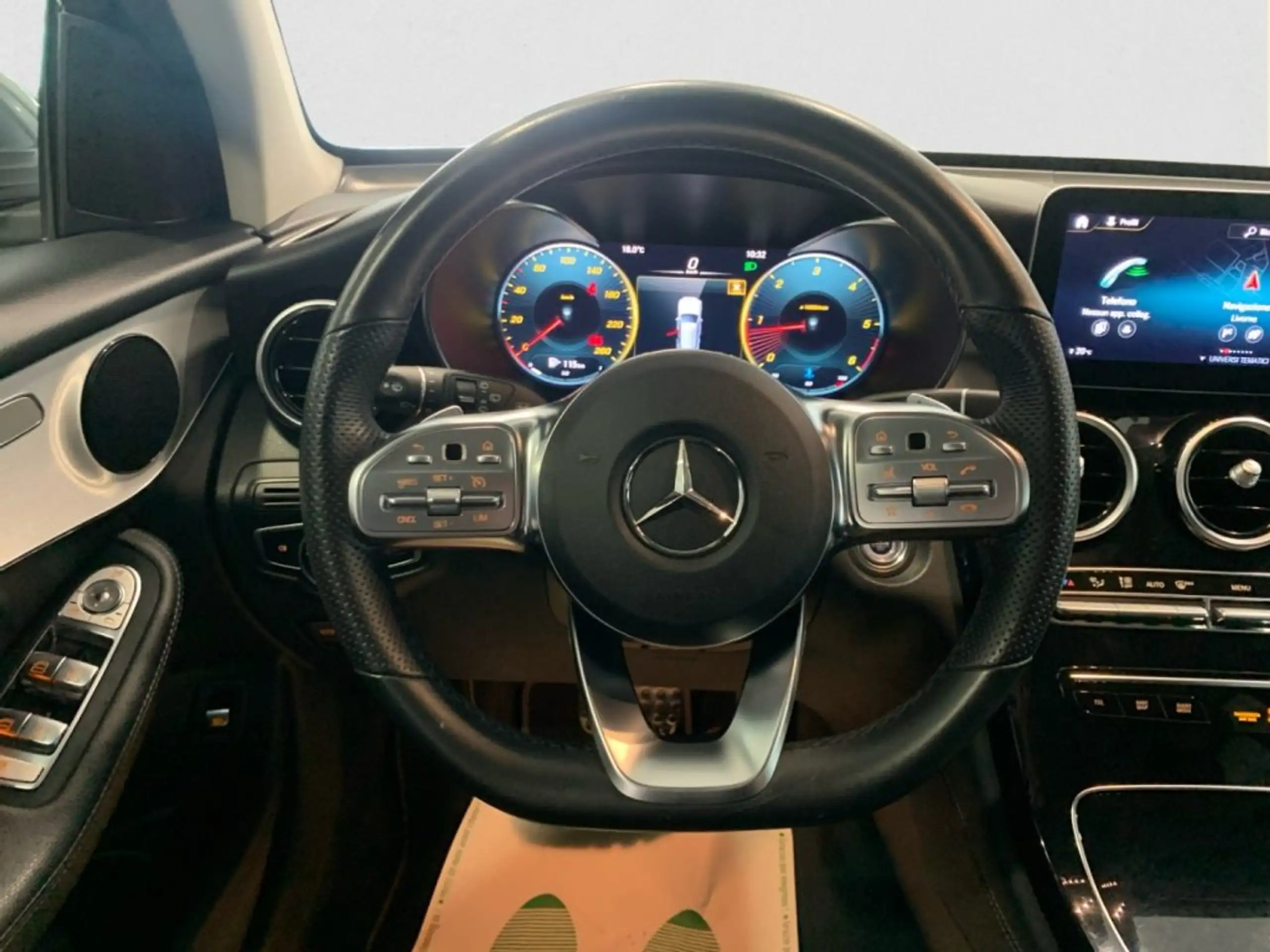 Mercedes-Benz - GLC 220